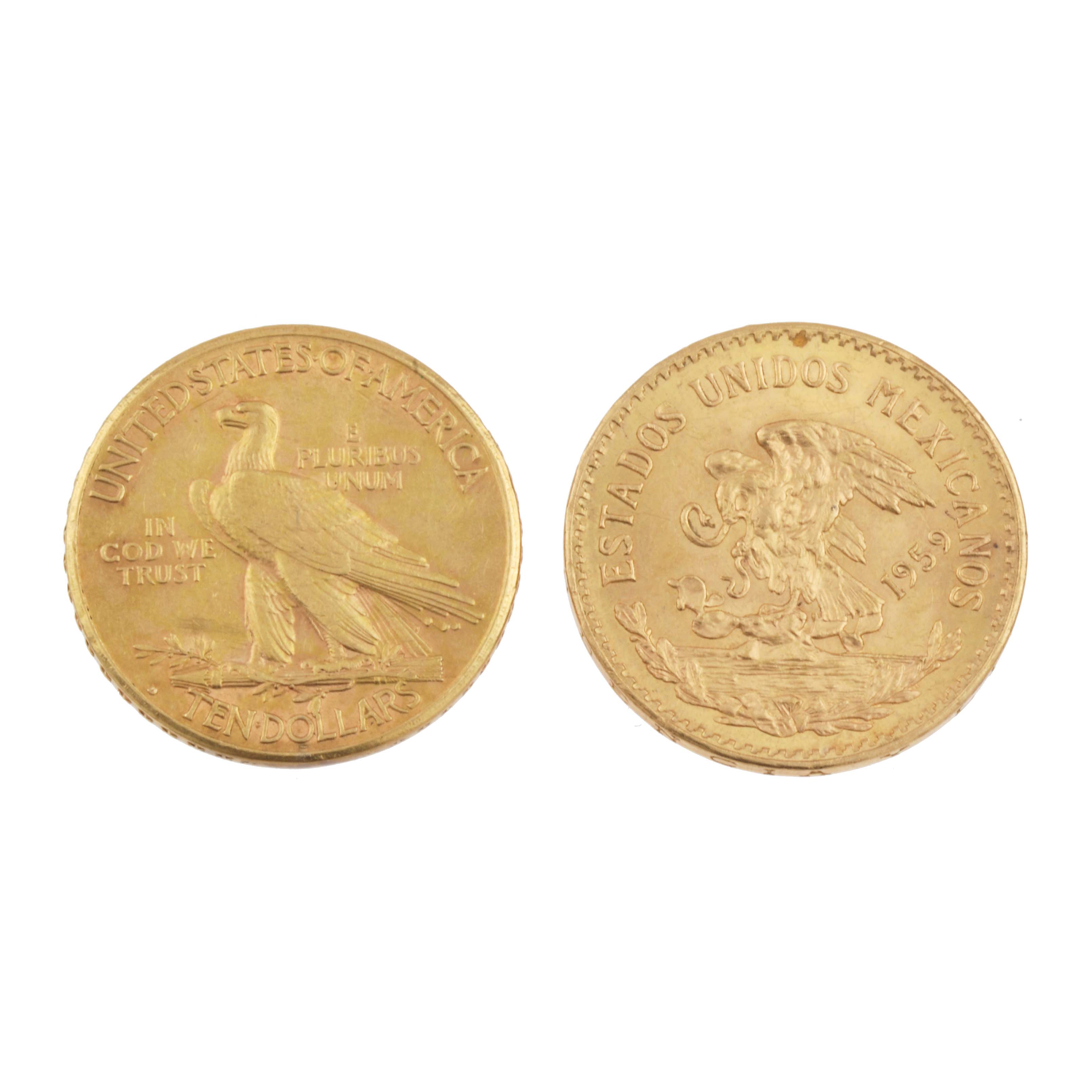 DOS MONEDAS EN ORO, DIEZ DOLARES Y VEINTE PESOS.