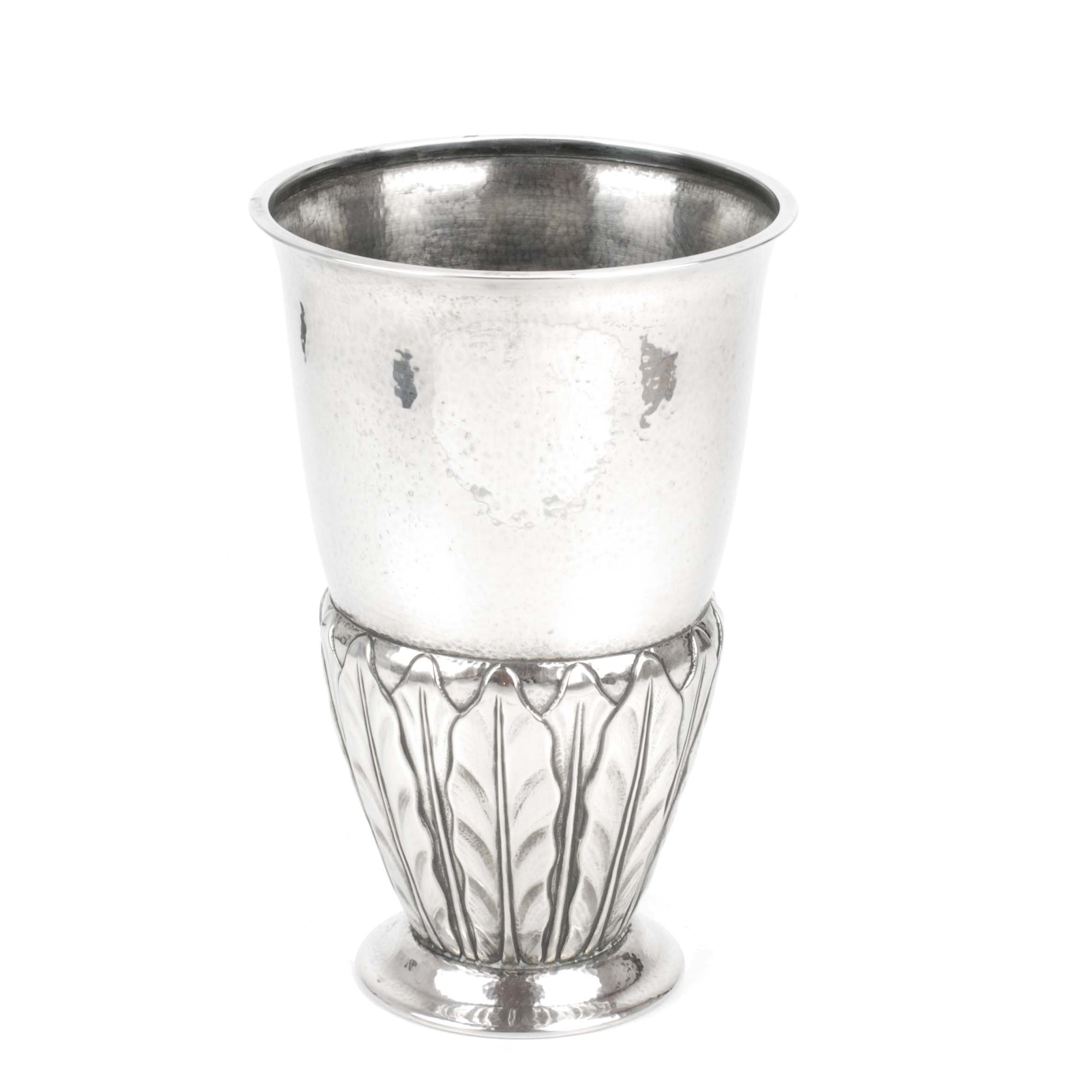 SPANISH SILVER VASE, MID 20TH CENTURY.