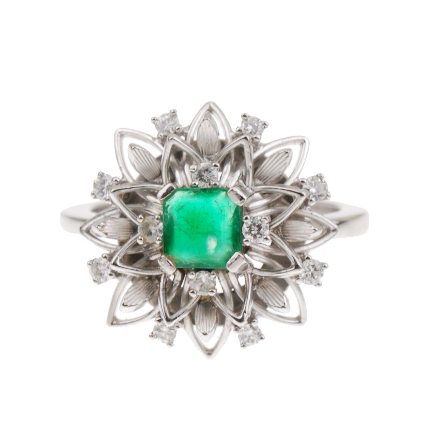 EMERALD AND DIAMOND RING