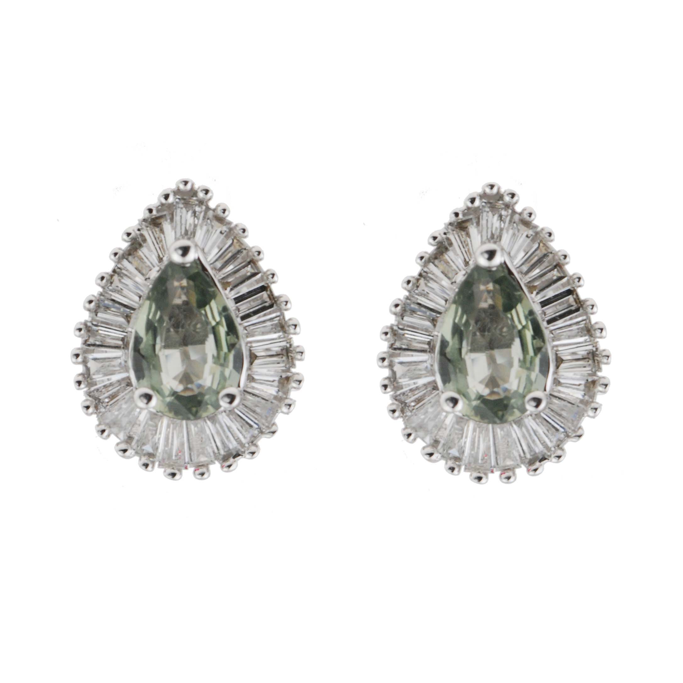 GREEN SAPPHIRE AND DIAMOND EARRINGS.