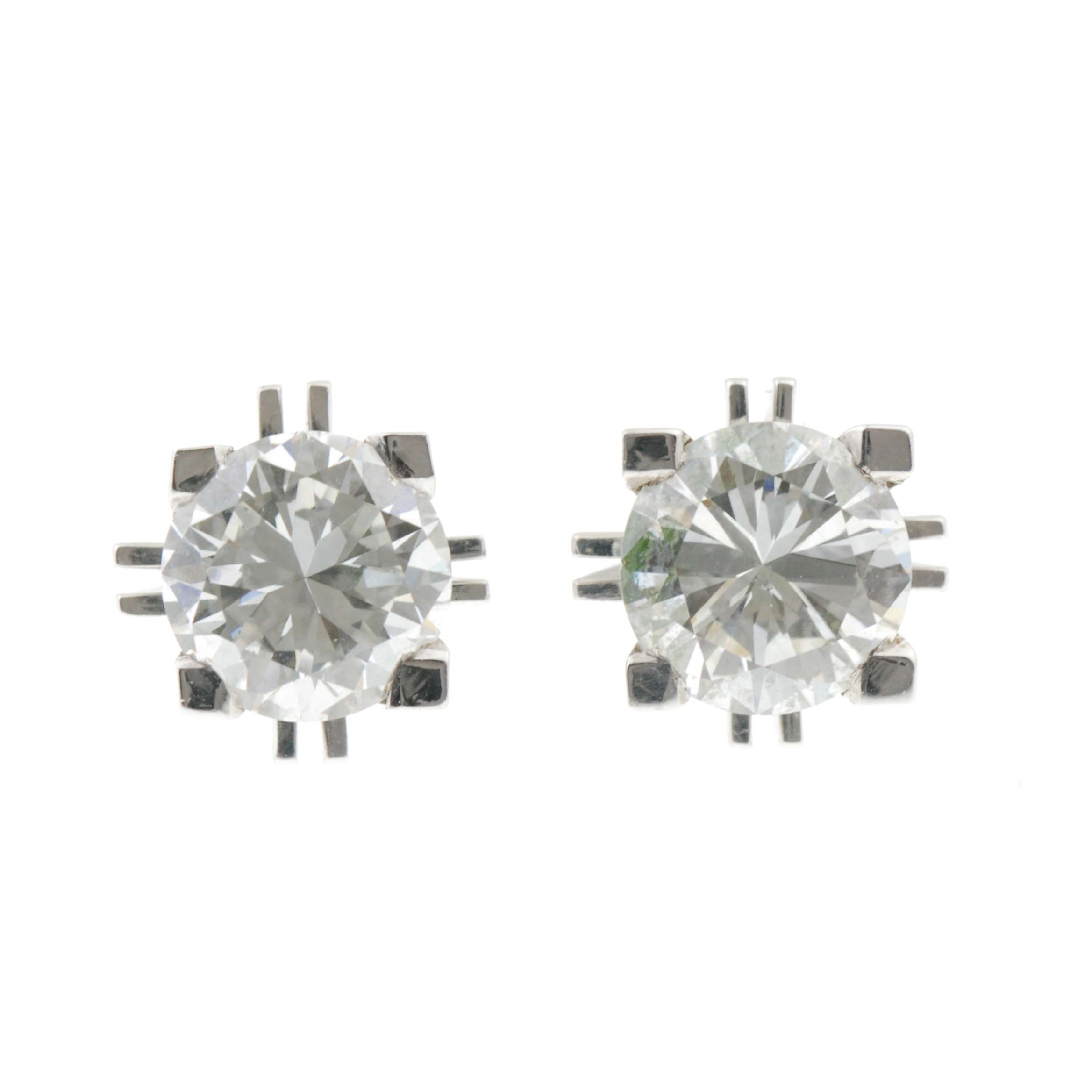 PENDIENTES DORMILONAS DE DIAMANTES.