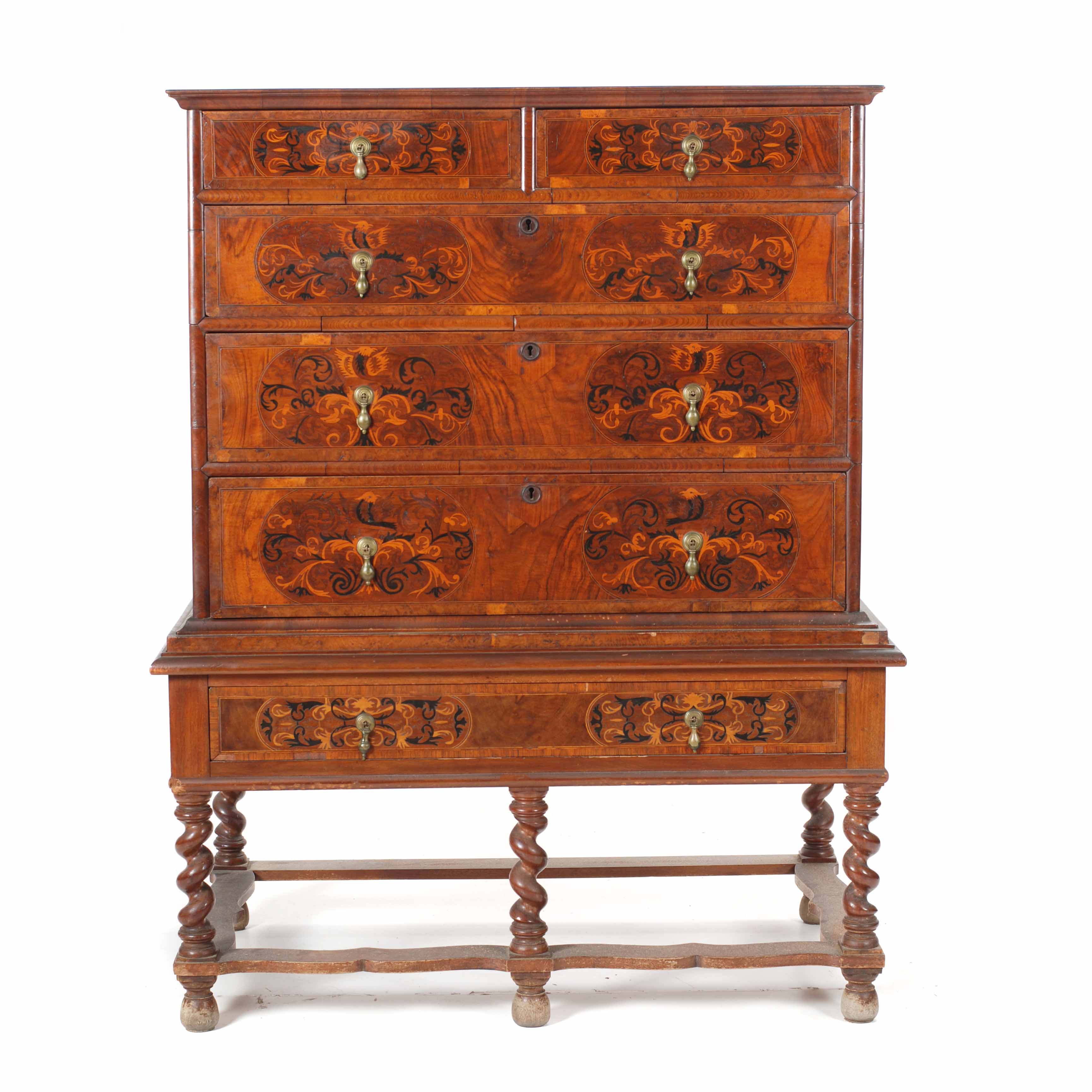 "HIGHBOY", CÓMODA ALTA INGLESA ESTILO WILLIAM AND MARY, FIN