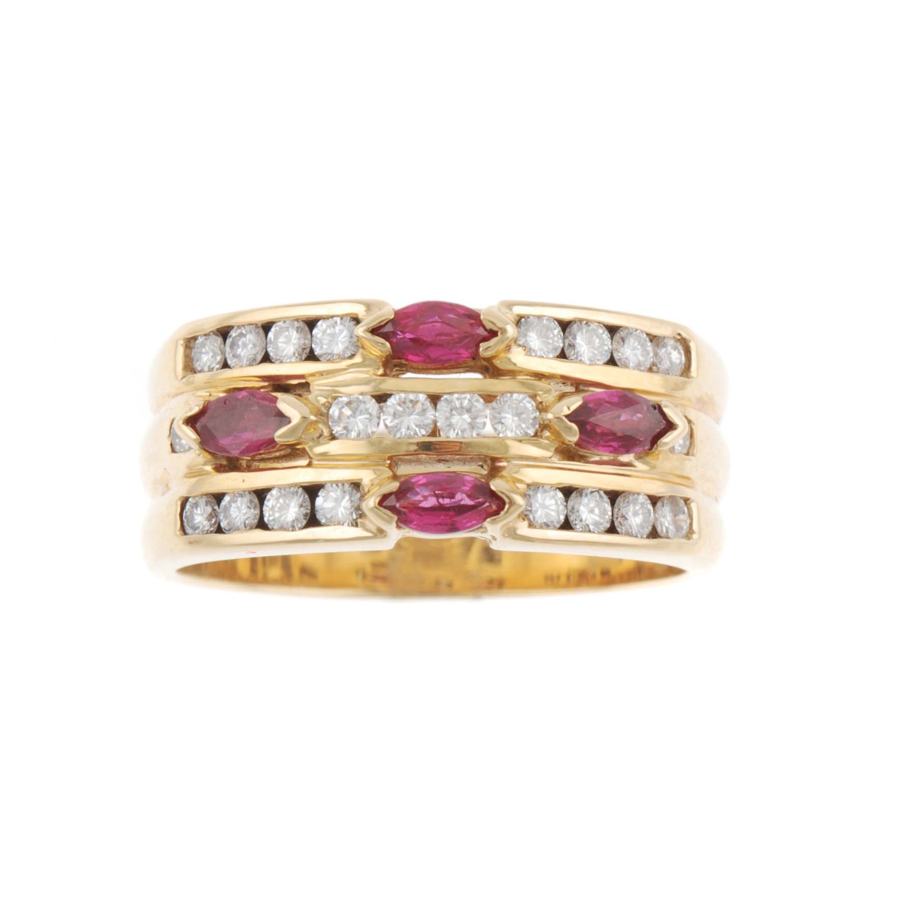 WIDE RING WITH DIAMONDS AND RUBIES.