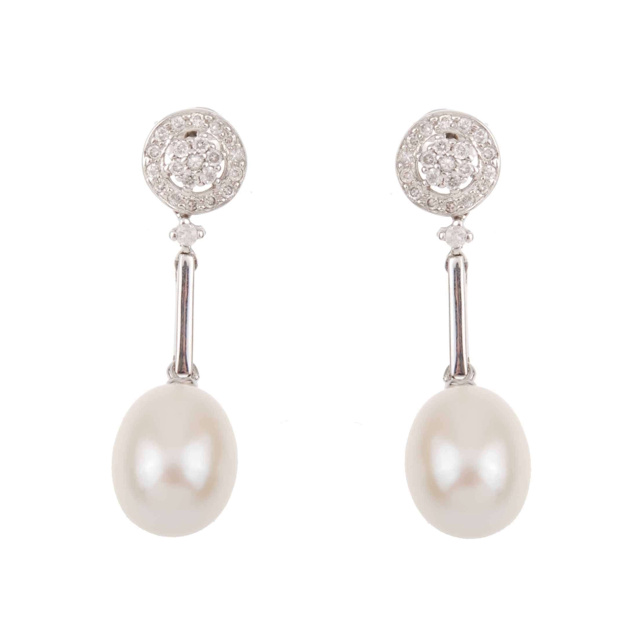 DIAMOND AND PEARLS EARRINGS.