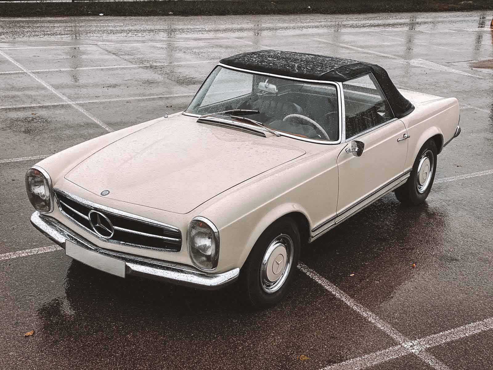 Mercedes - Benz 230 SL, "Pagoda"  Año 1965. 