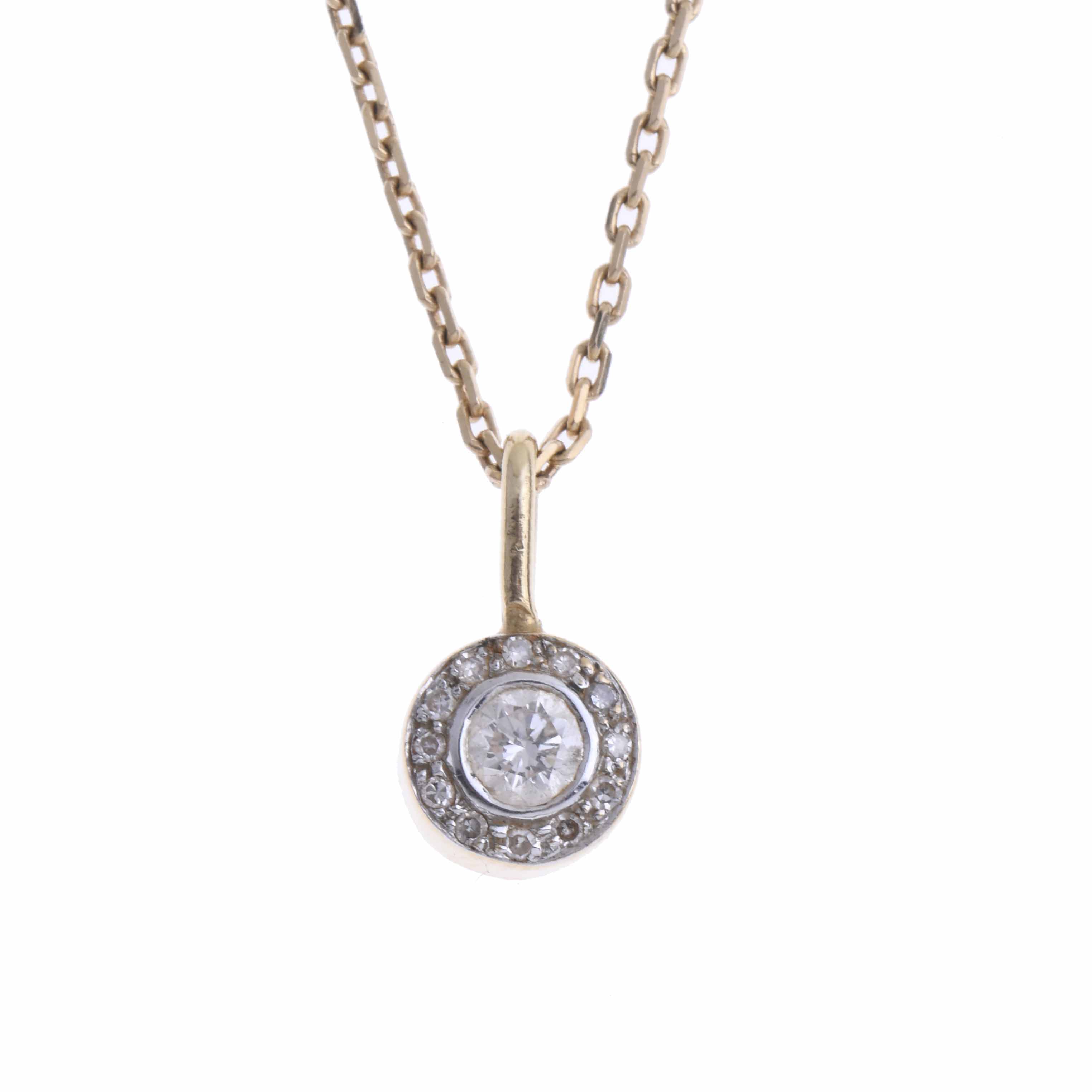 GOLD AND DIAMONDS PENDANT WITH CHAIN.