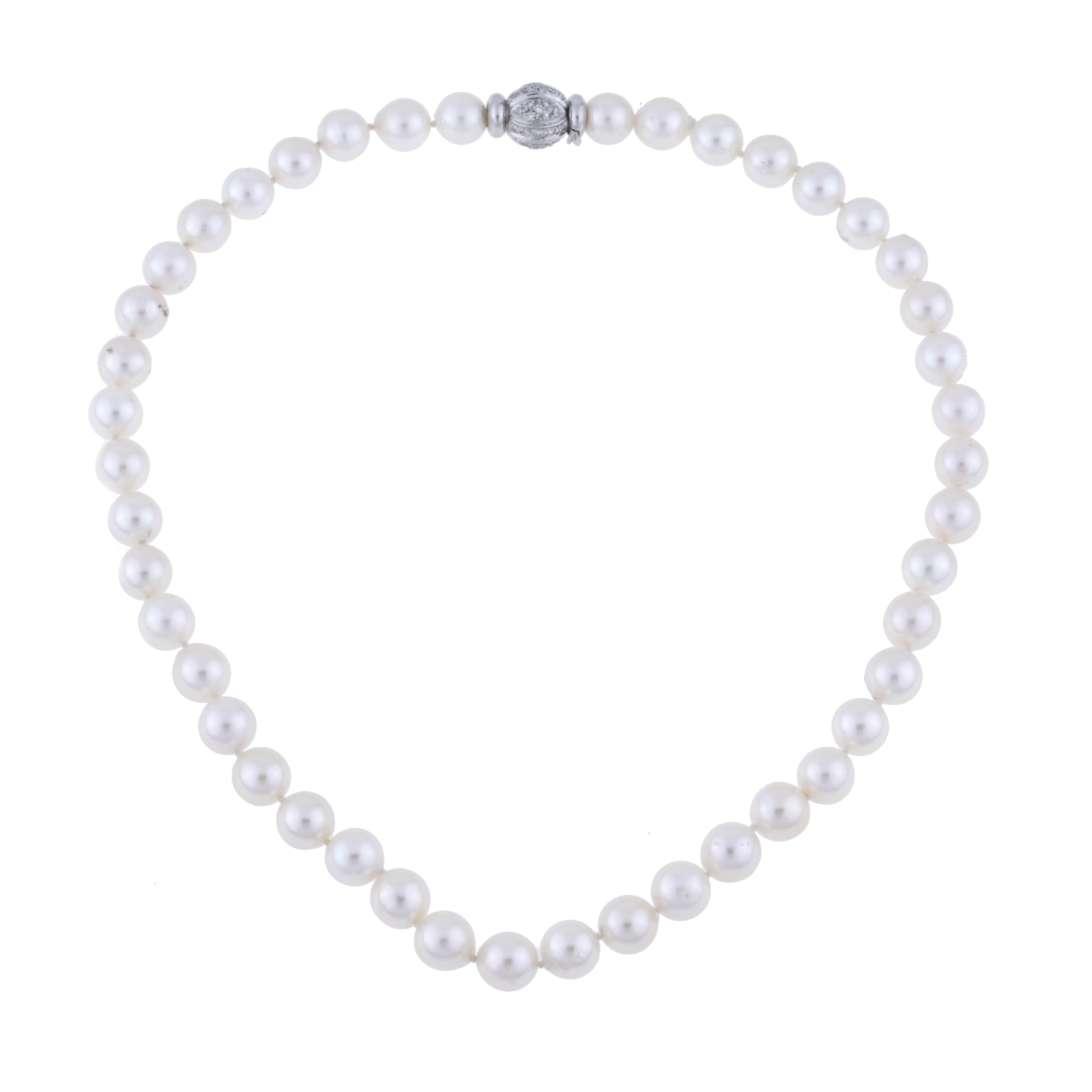 PEARLS NECKLACE.