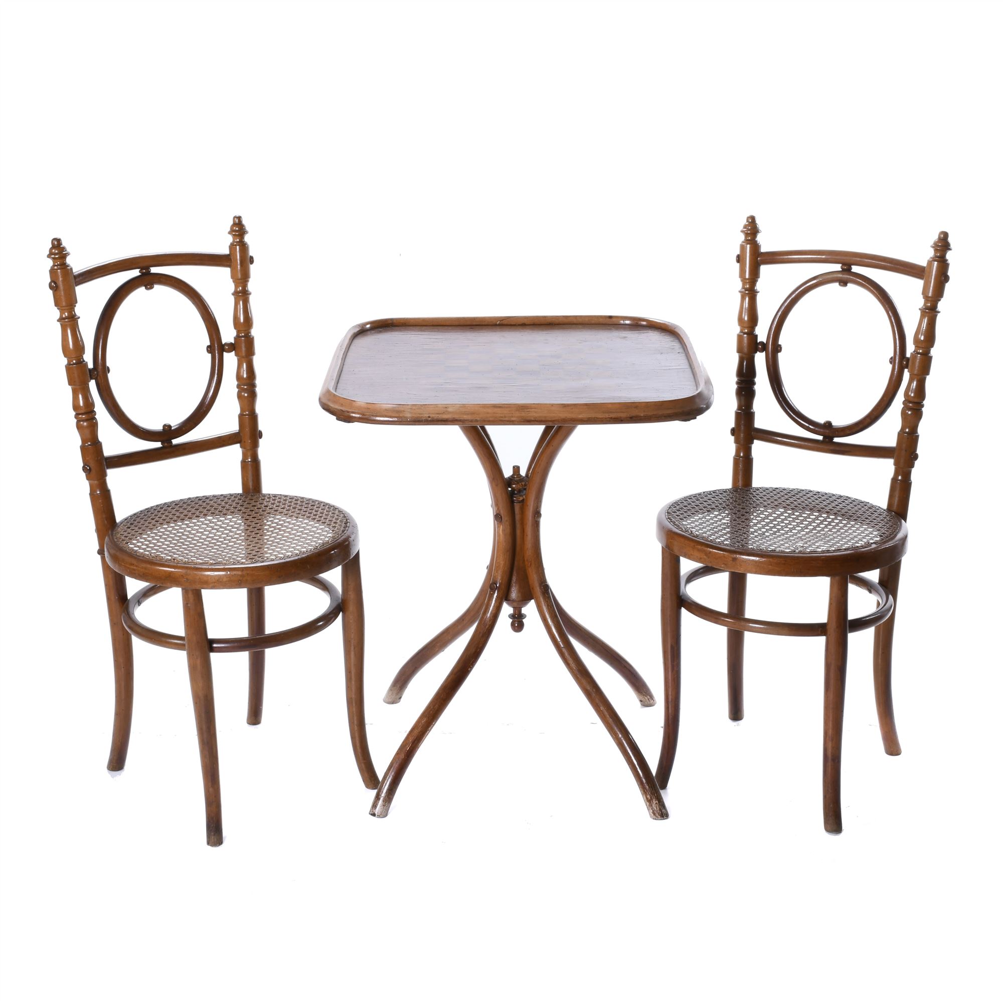 SET COMPRISING A CHESS TABLE AND PAIR OF CHAIRS, EARLY 20TH