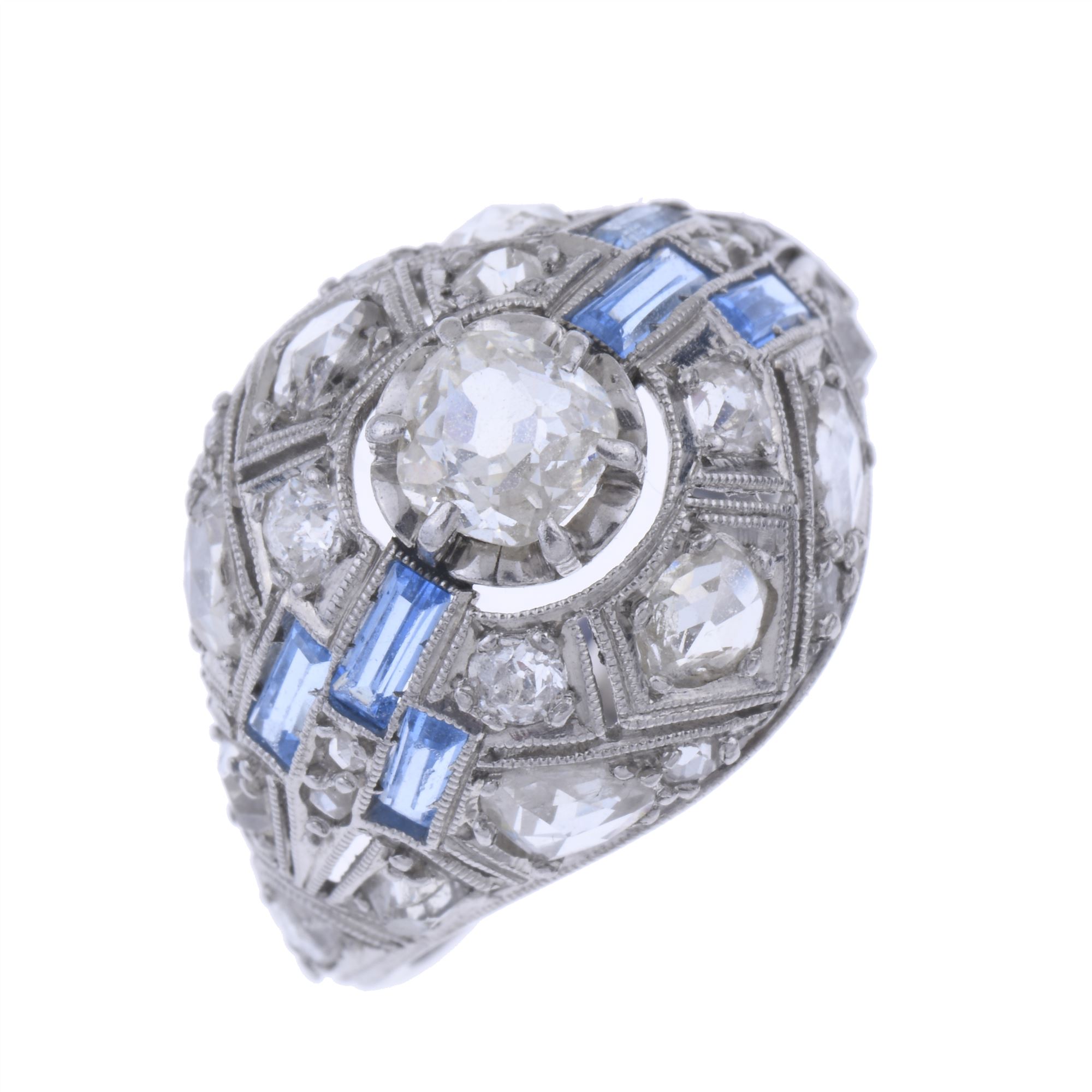 ART DECO RING WITH DIAMONDS AND SAPPHIRES.