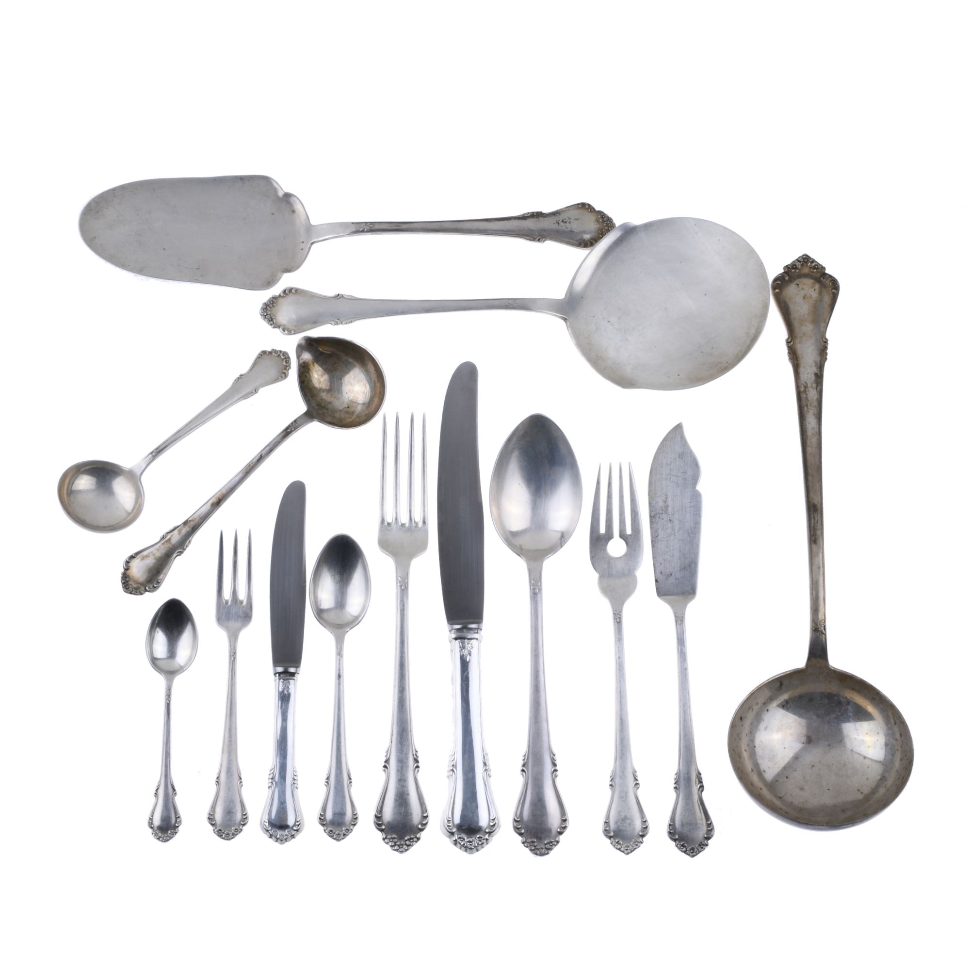 SPANISH CUTLERY FOR TWELVE SERVICES IN SILVER, MID 20TH CEN