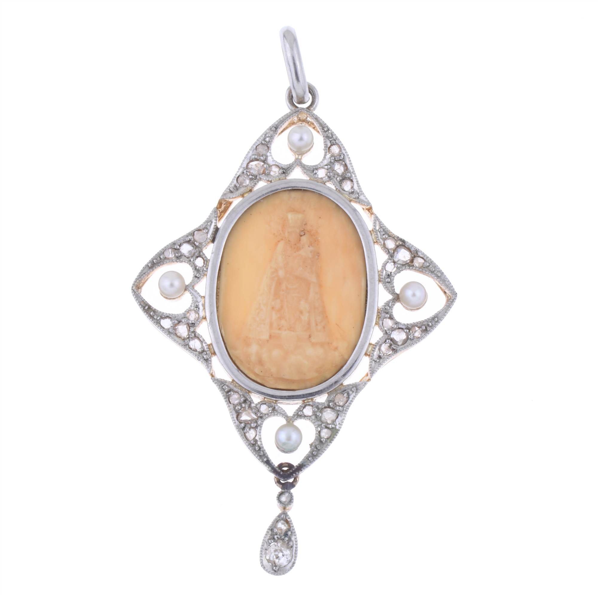 PENDANT WITH GOLD, DIAMONDS AND PEARLS MEDAL.