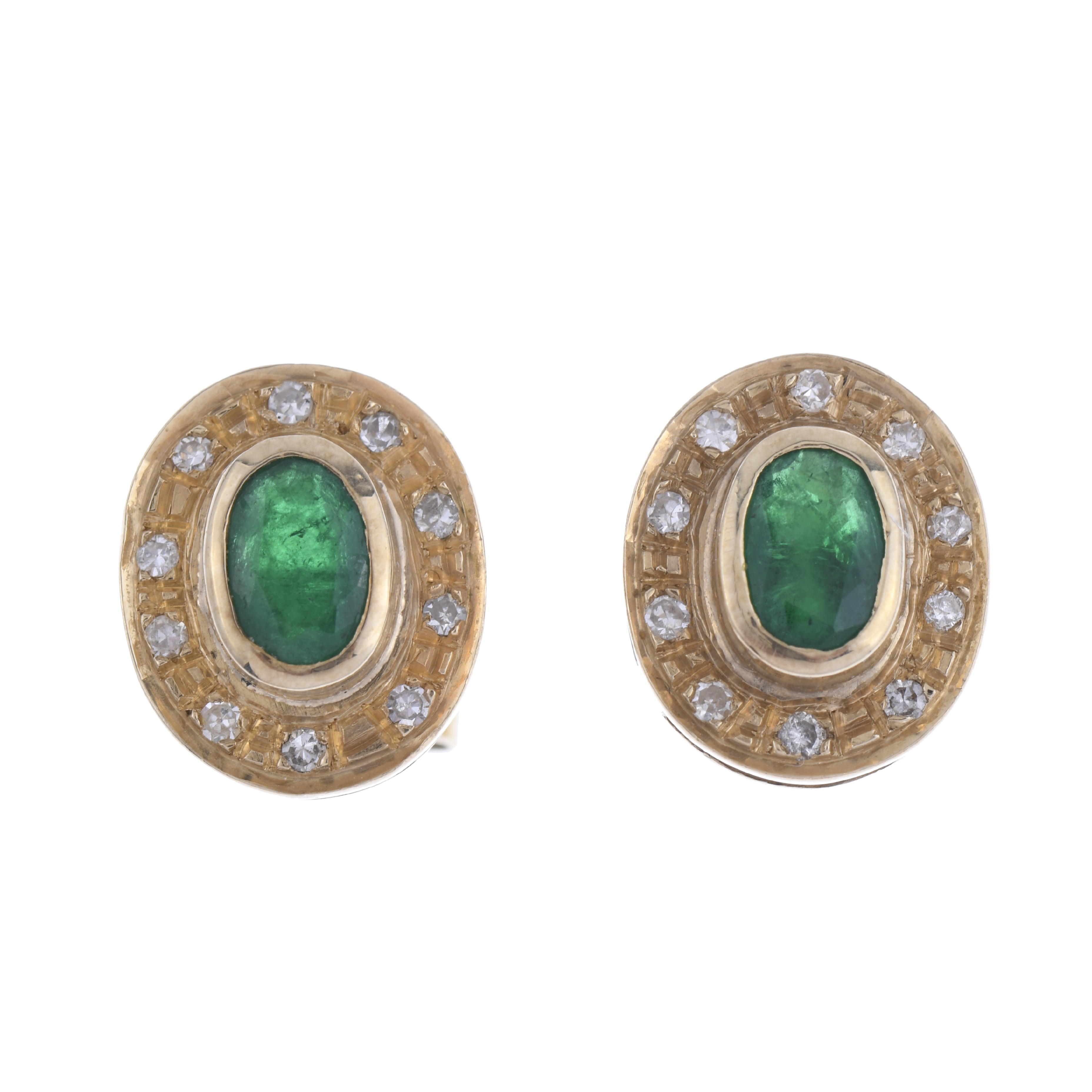 EARRINGS WITH EMERALDS.