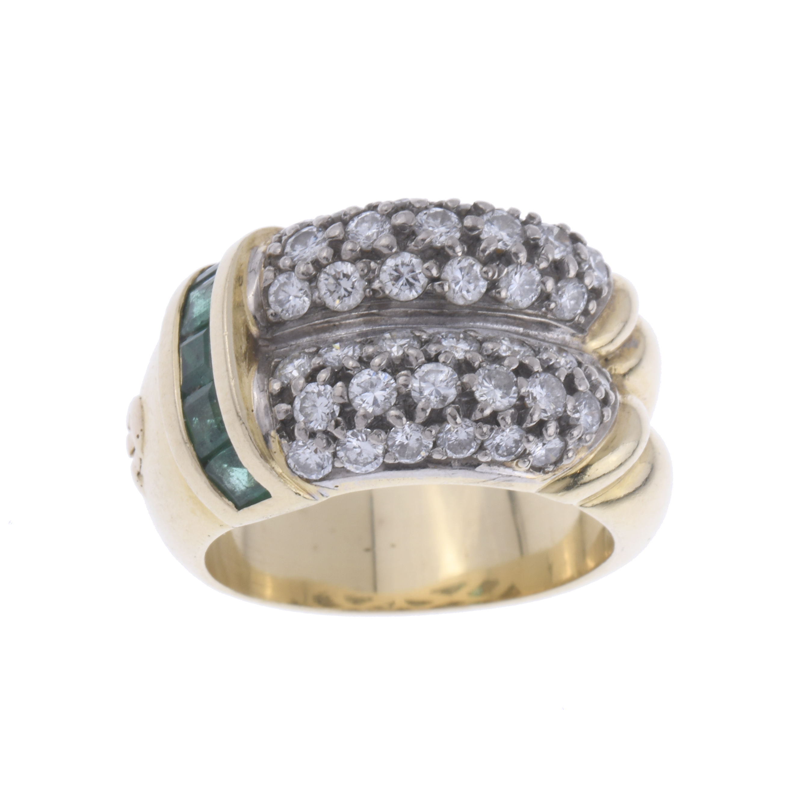 EMERALD AND DIAMONDS RING