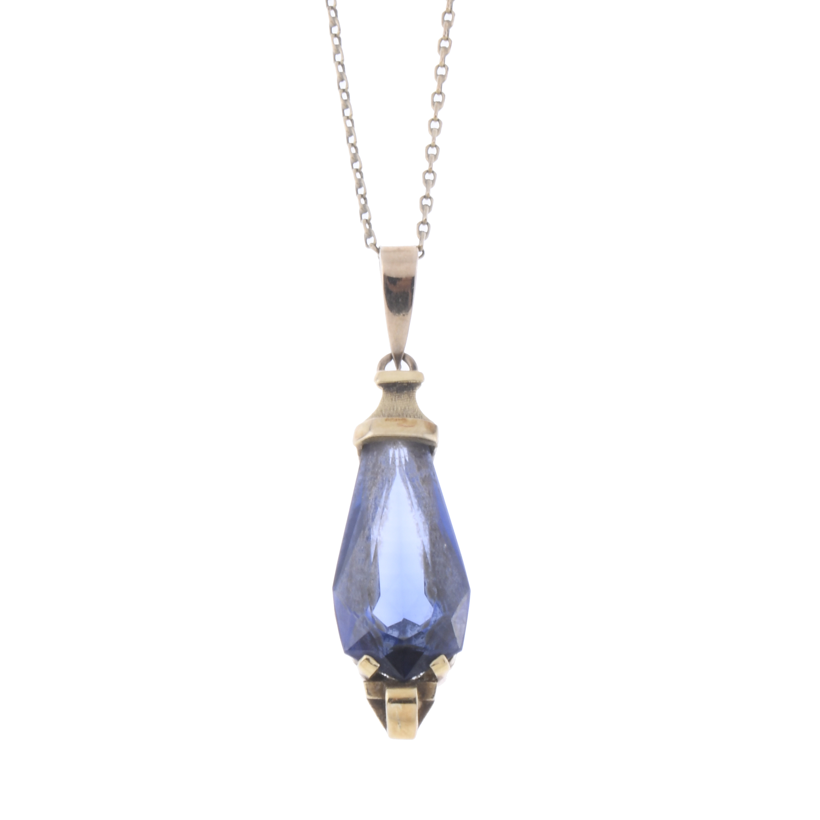 PENDANT FROM THE 1940&#39;S WITH IOLITE.