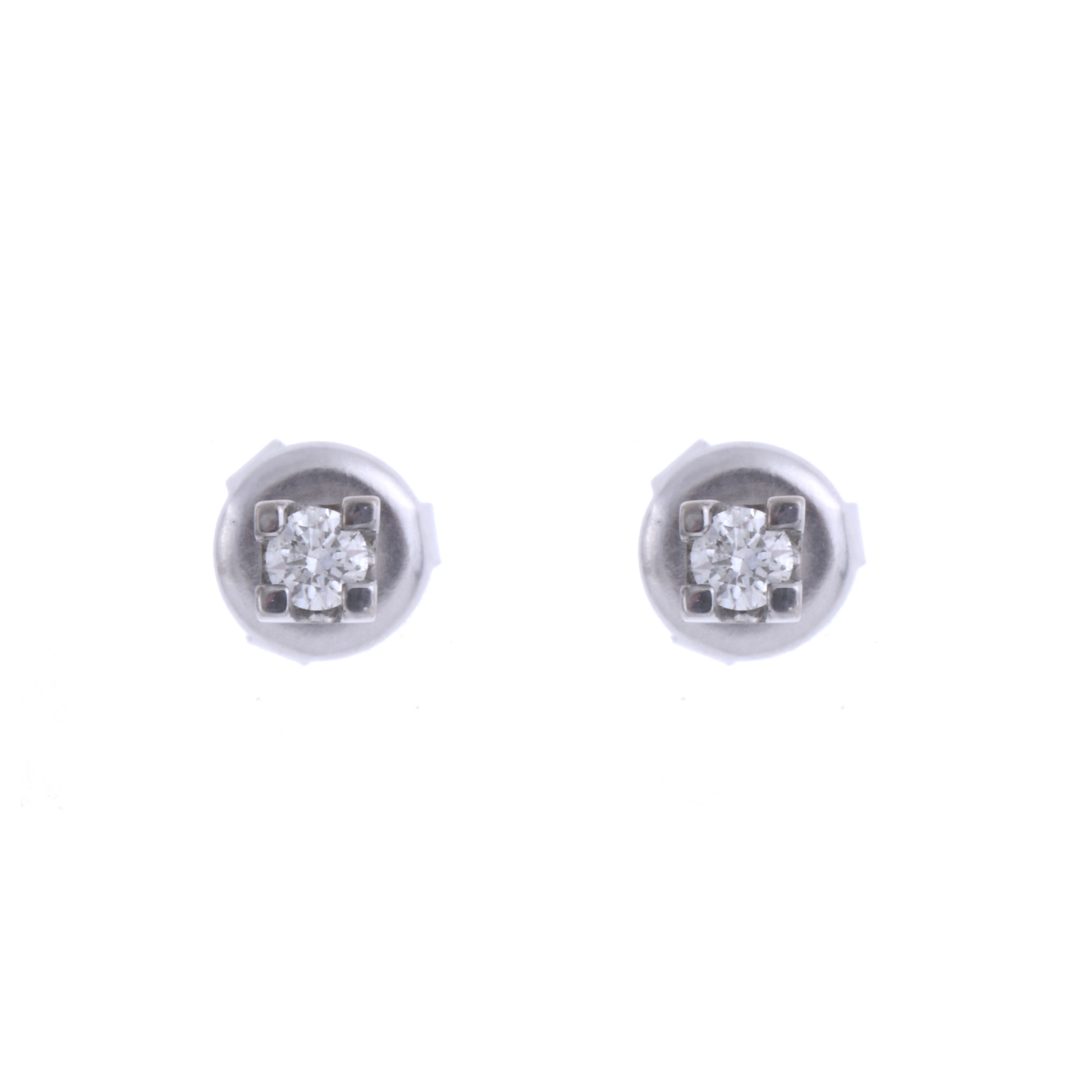 DIAMONDS STUD EARRINGS.