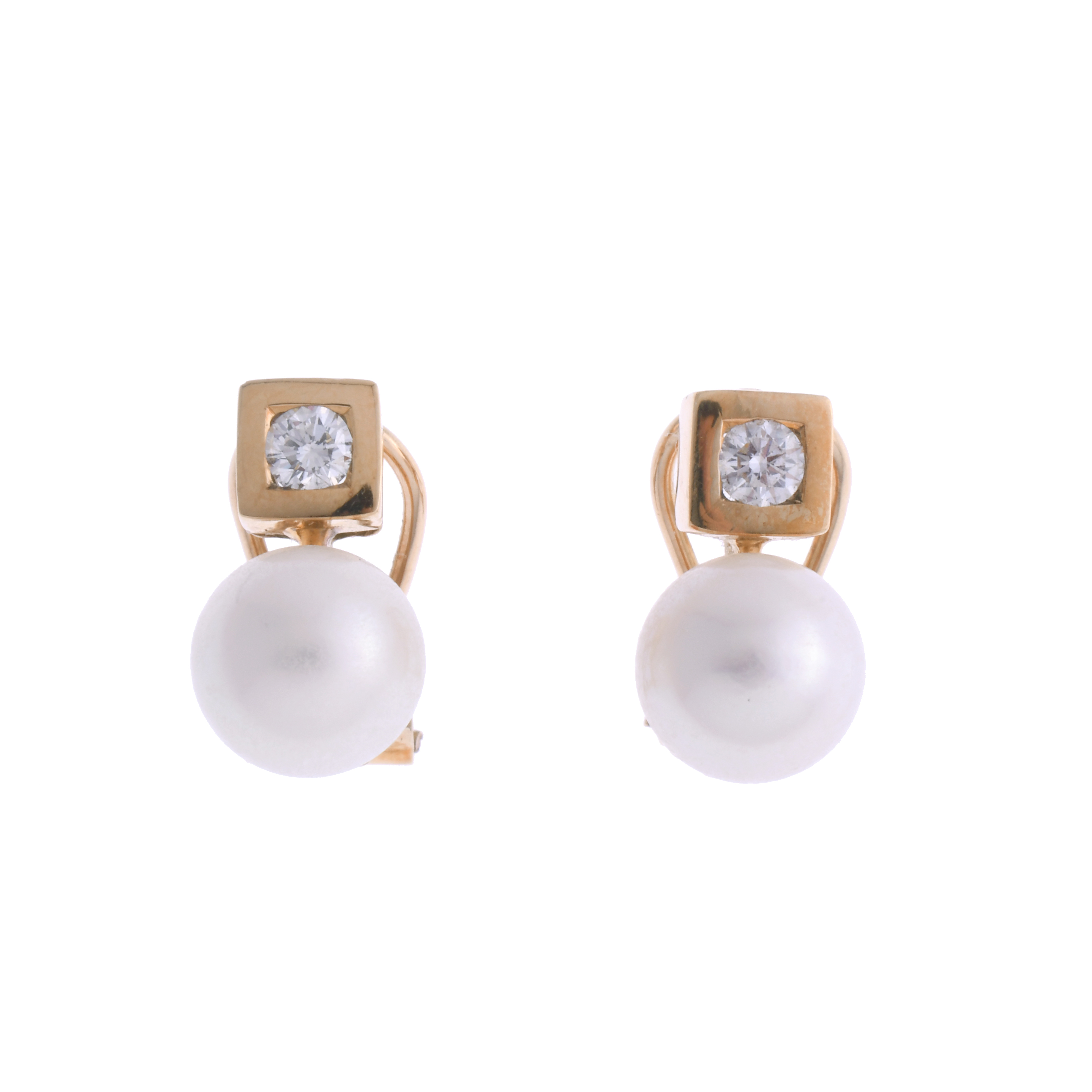 YOU AND ME EARRINGS WITH DIAMOND AND PEARL.