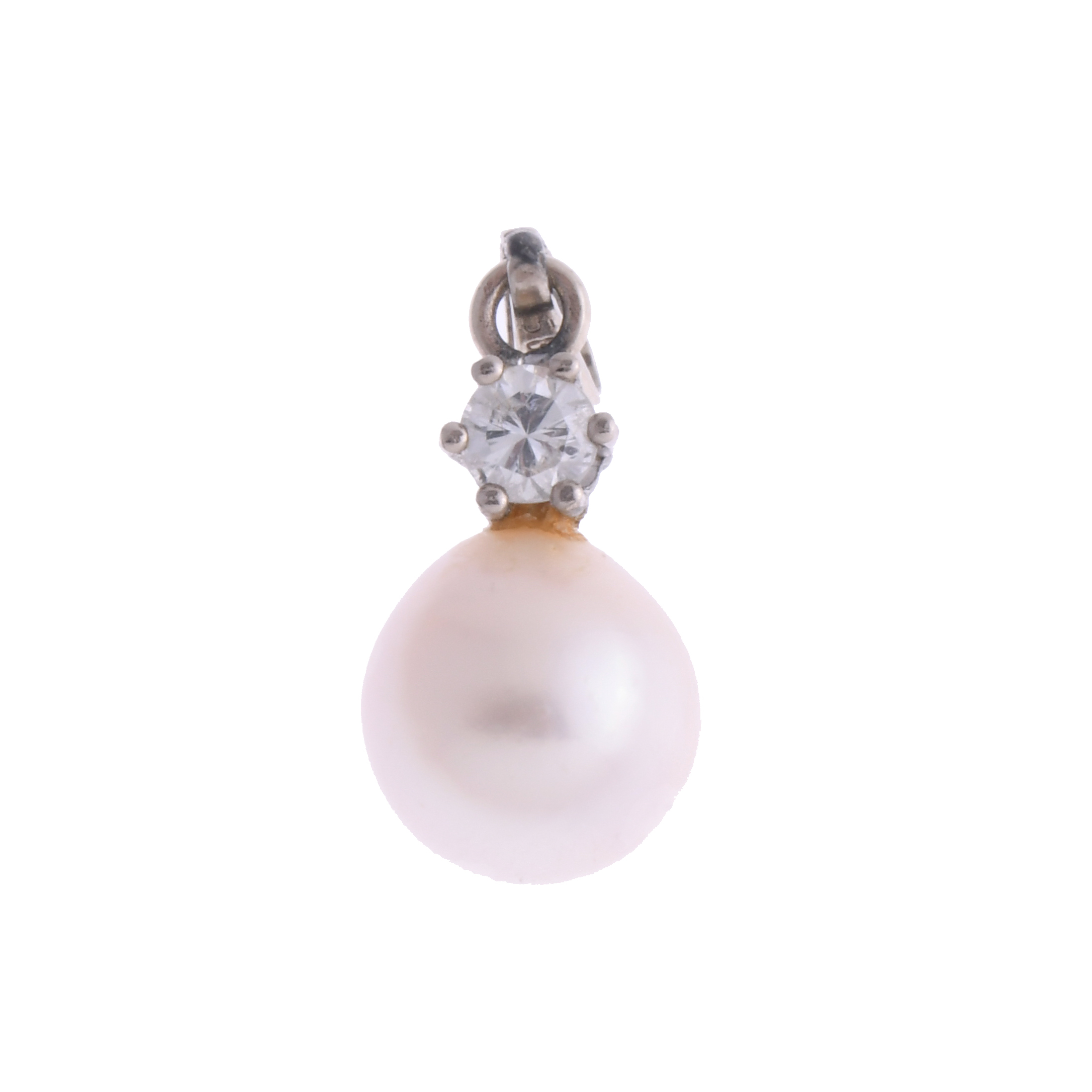 YOU AND ME PENDANT WITH PEARL AND DIAMOND.