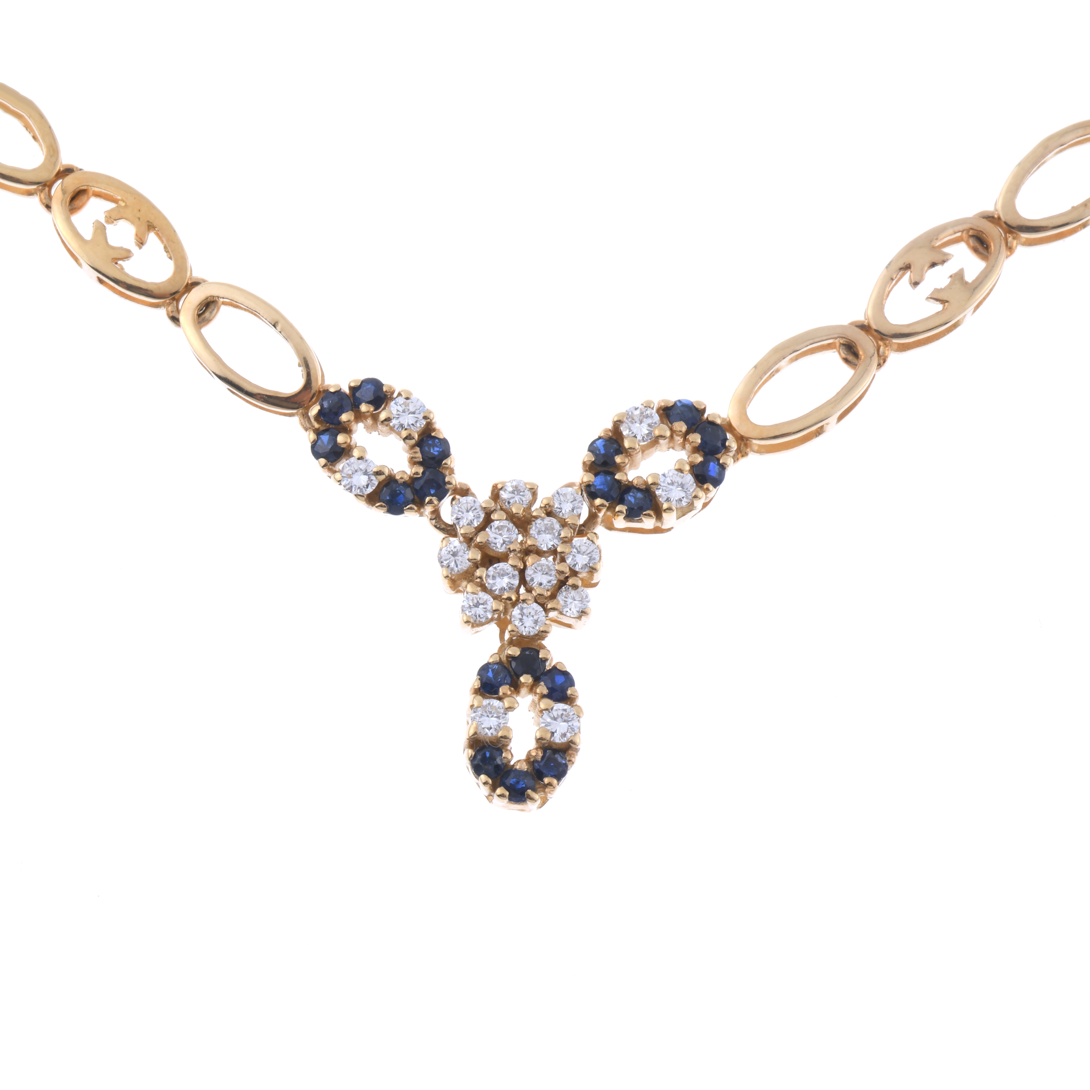 NECKLACE WITH DIAMONDS AND SAPPHIRES.