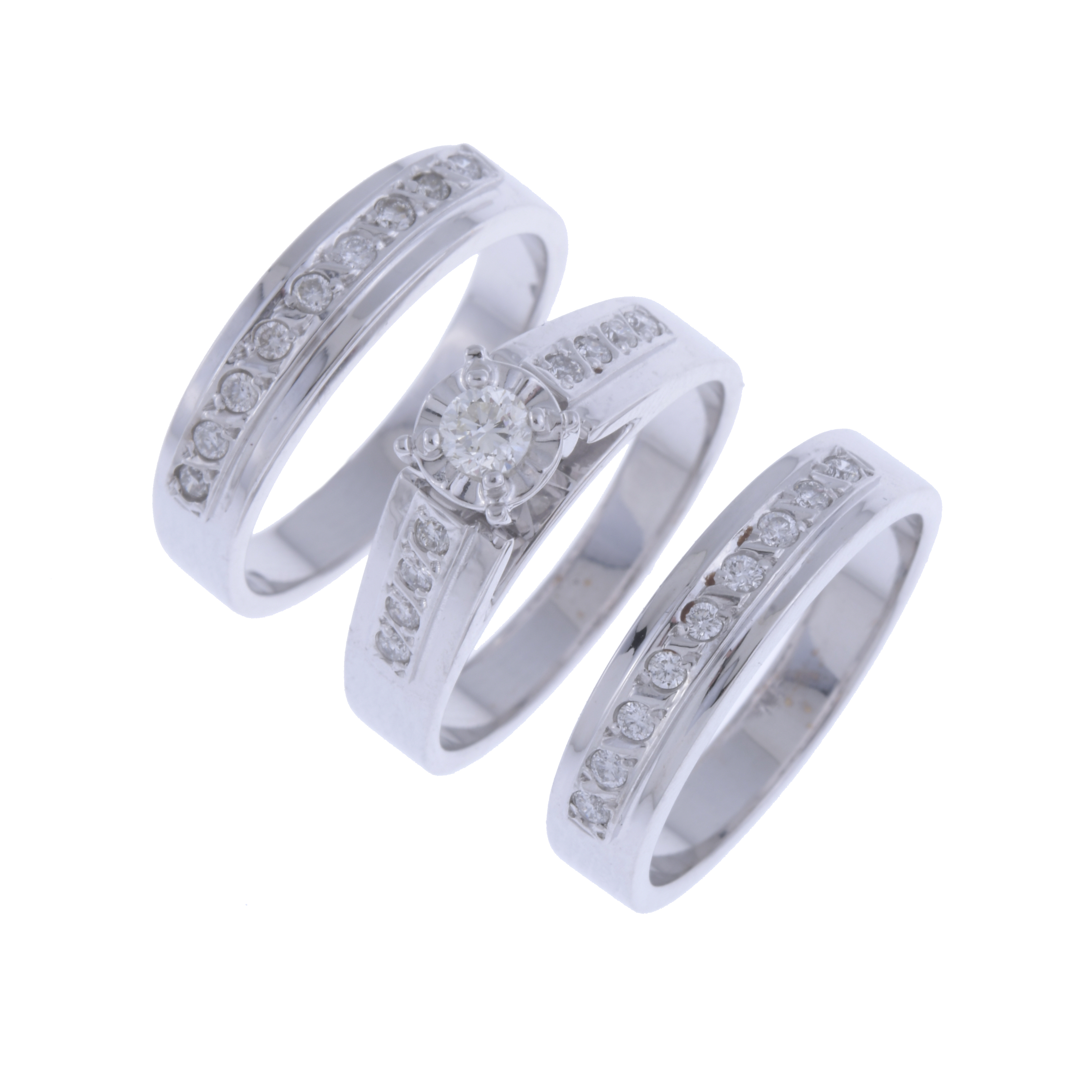 THREE STACKABLE DIAMONDS RINGS.