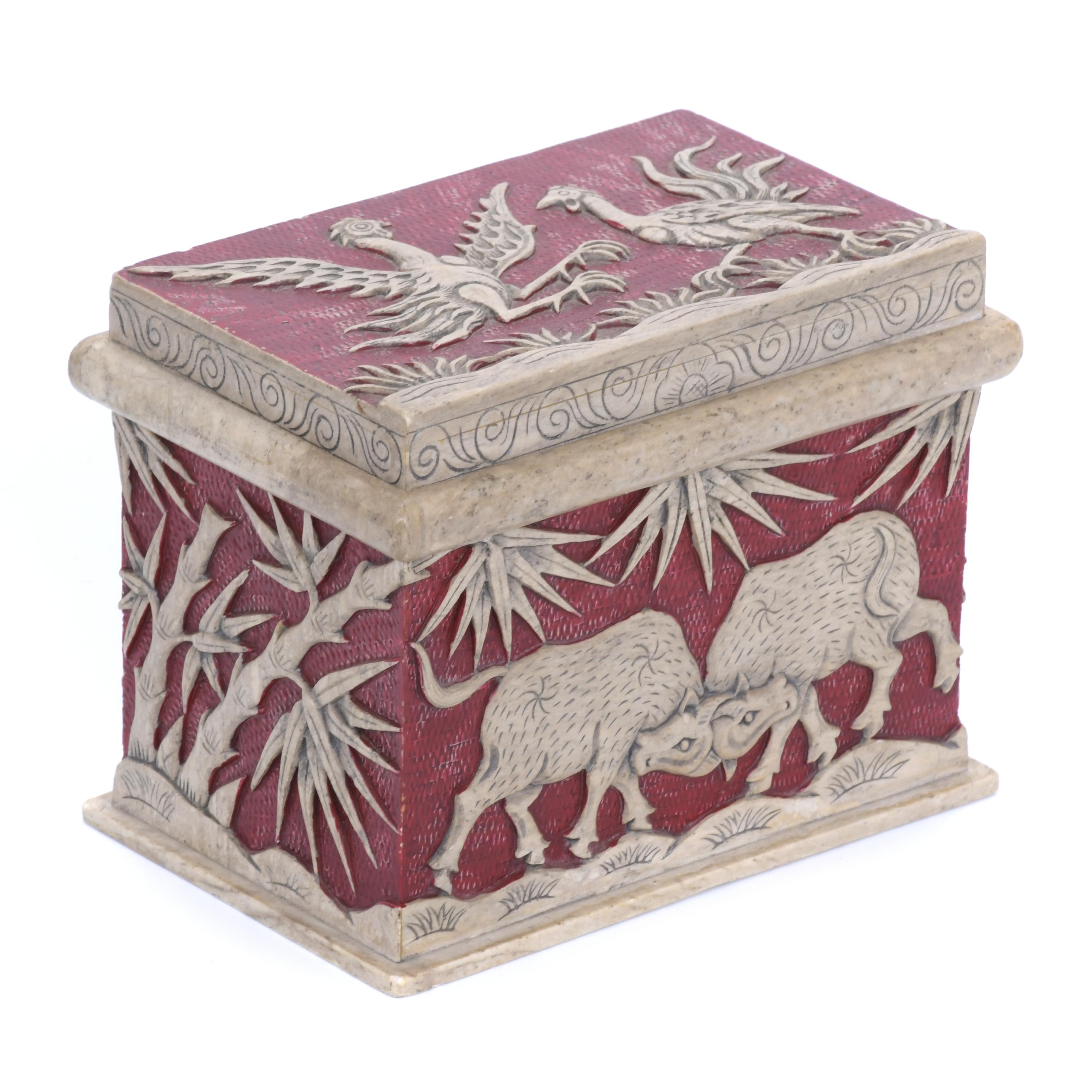 NEPALESE BOX, SECOND HALF OF THE 20TH CENTURY.