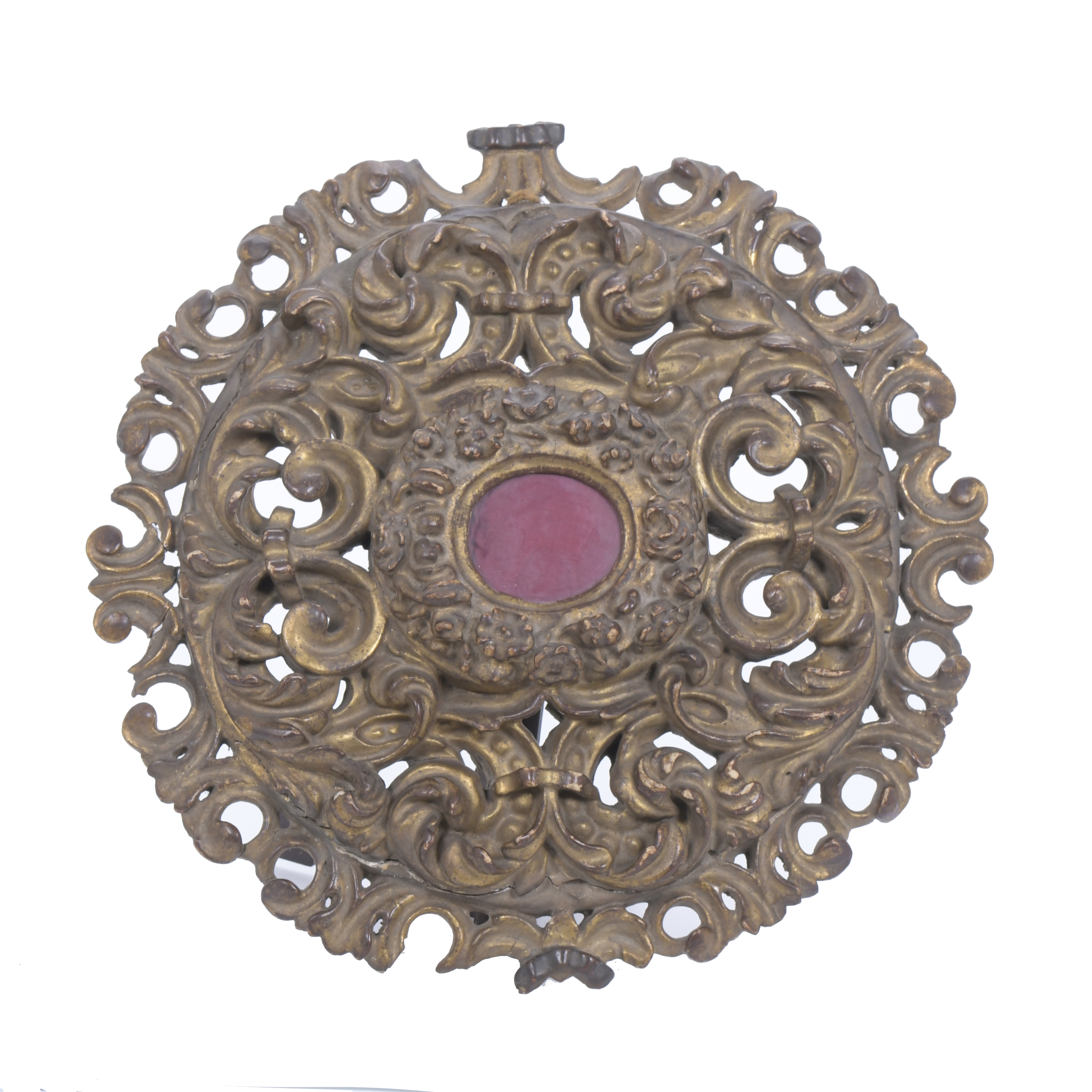GILDED CARVING FRAME, MID 19TH CENTURY.