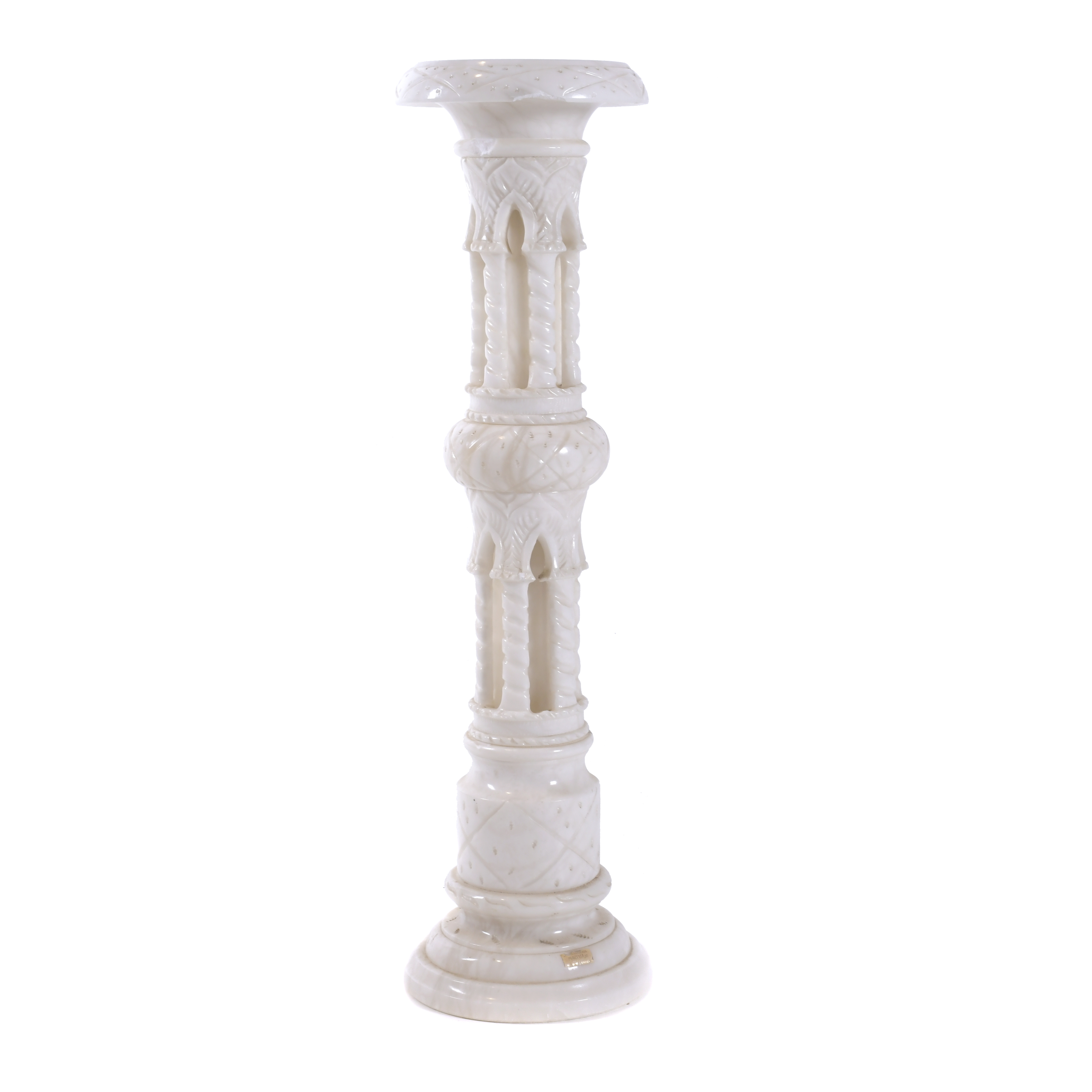Columna en alabastro con columnas interiores.