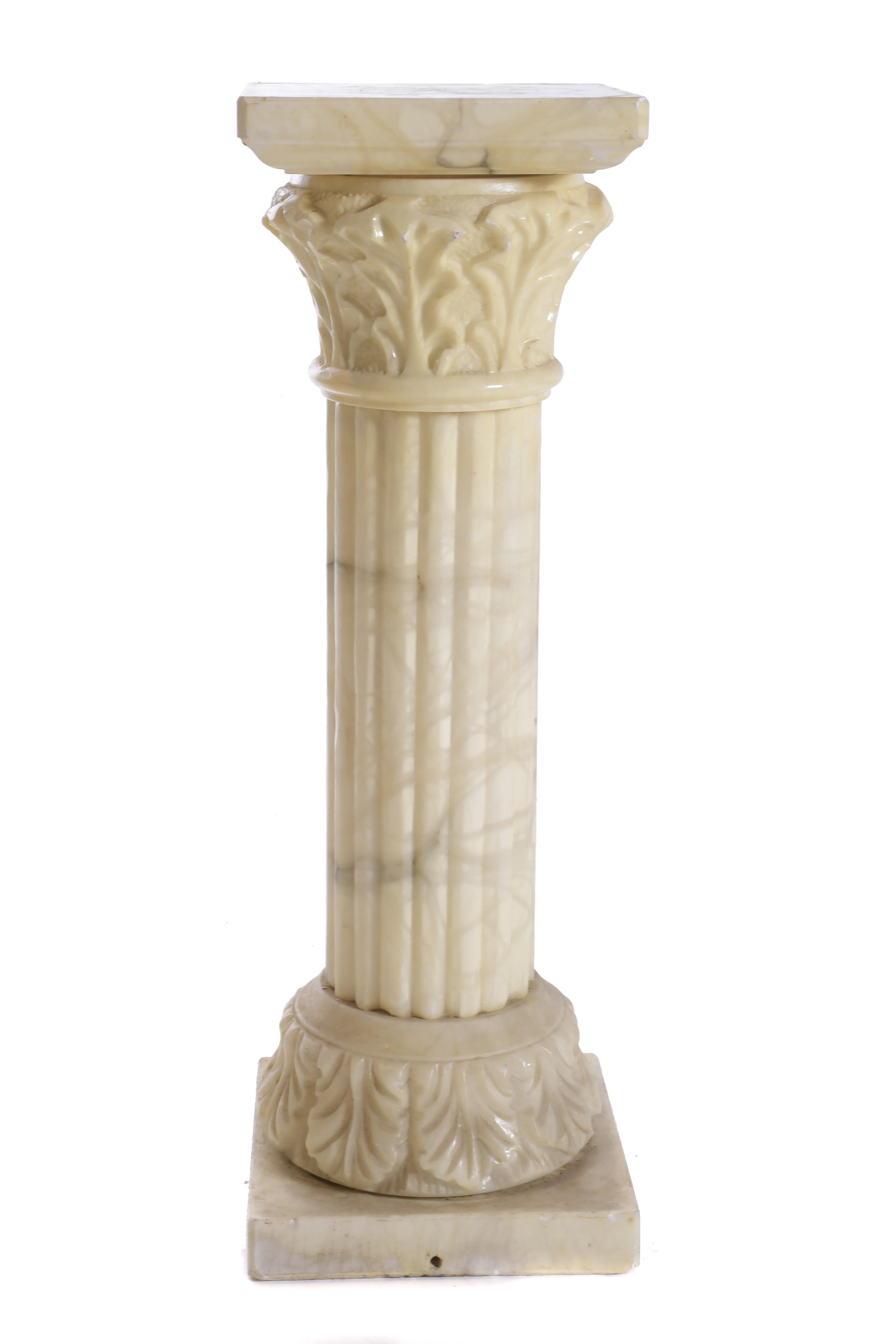 Columna en alabastro corintia.