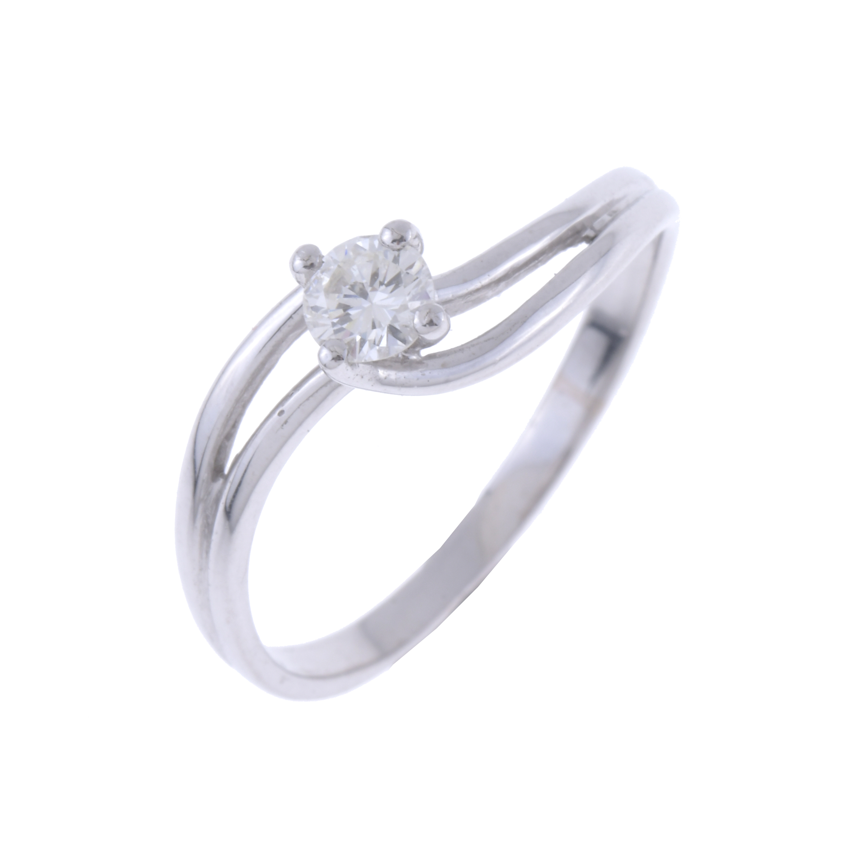 DIAMOND SOLITAIRE RING.