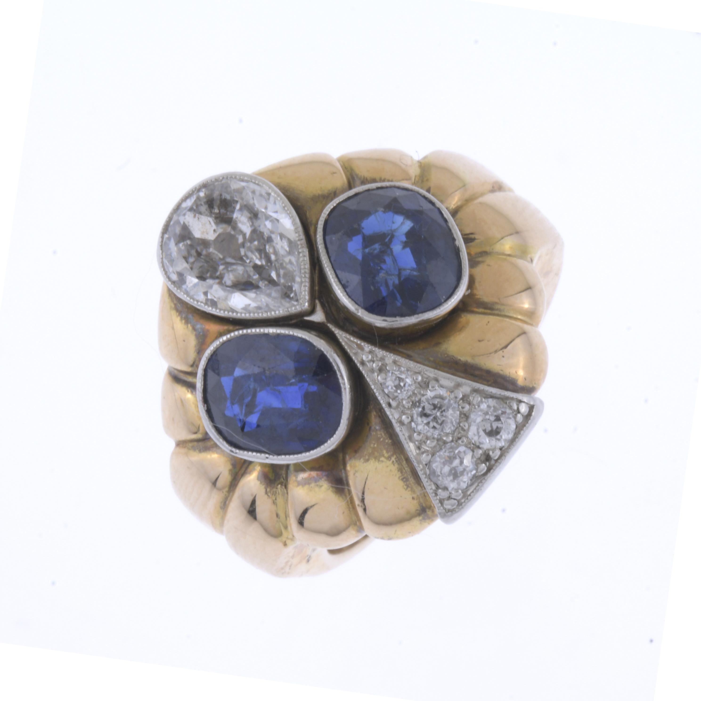 ART DECO RING WITH DIAMONDS AND SAPPHIRES.