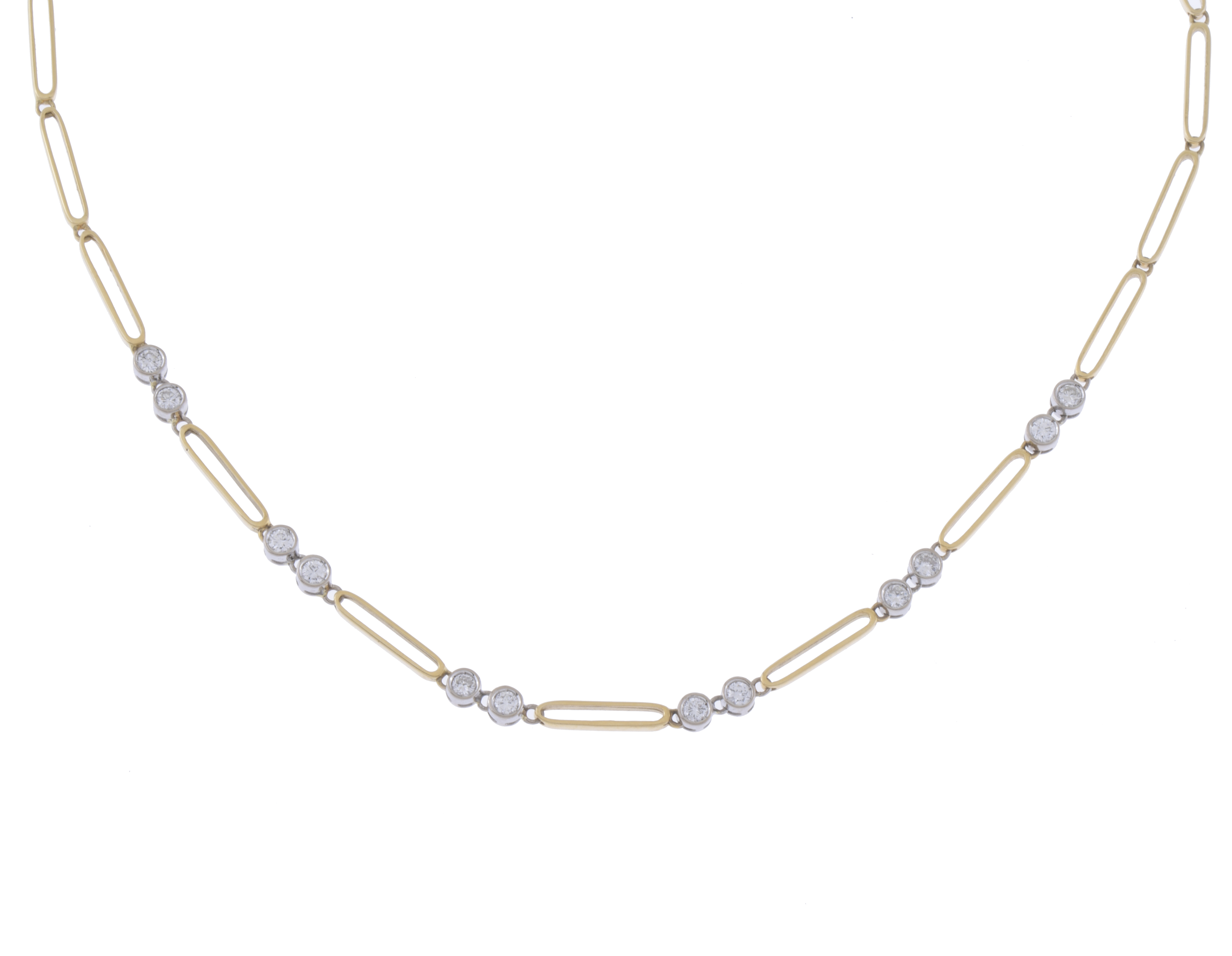 NECKLACE WITH TWELVE DIAMONDS