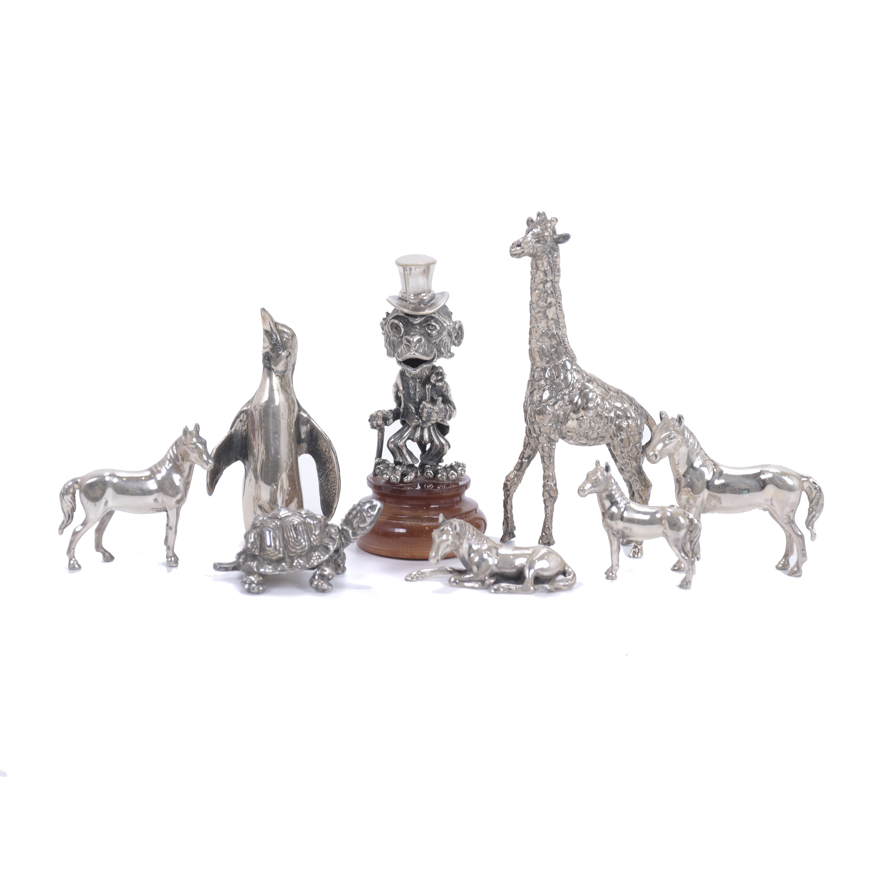 SET OF EIGHT MINIATURE ANIMALS IN STERLING SILVER.