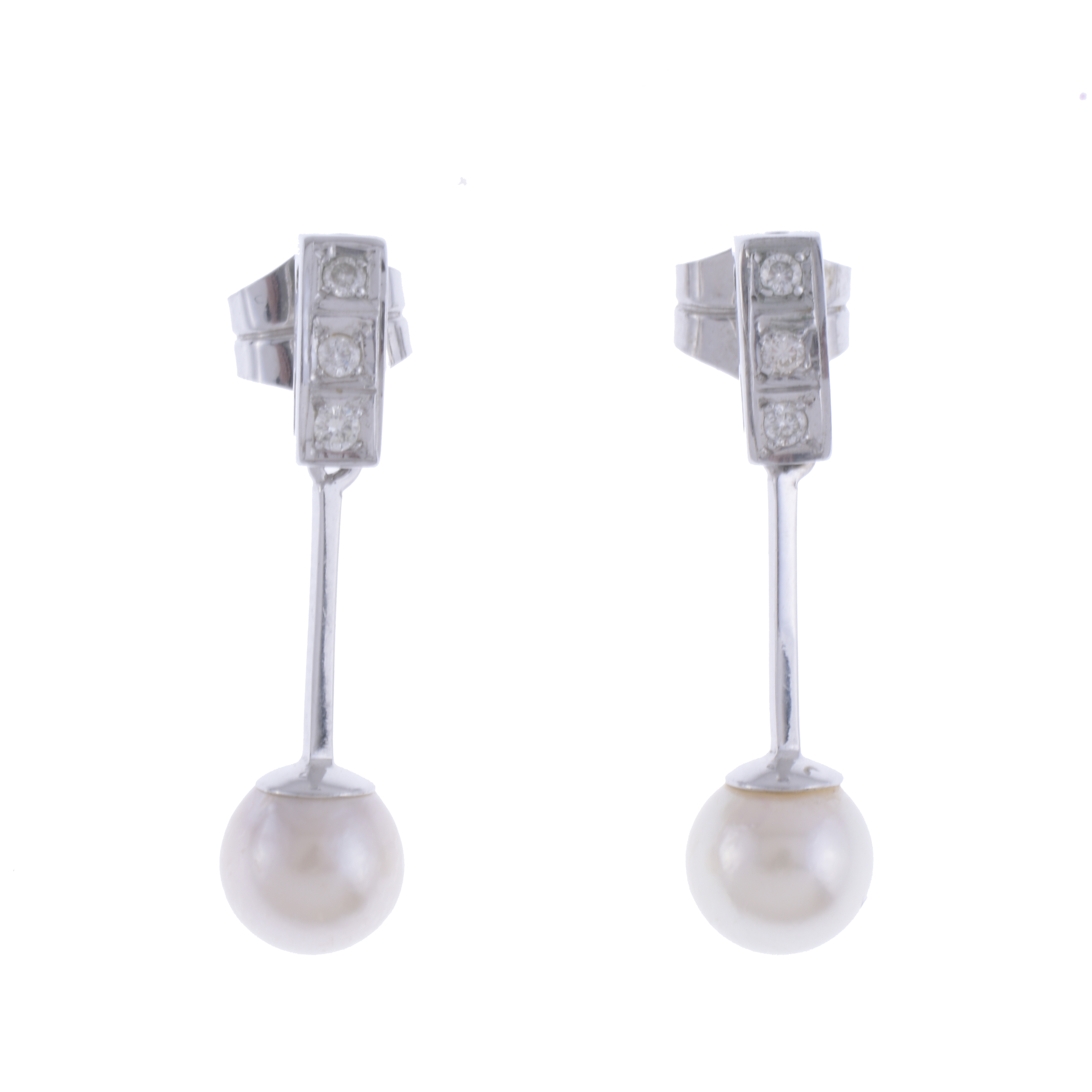 DIAMONDS AND NATURAL PEARLS EARRINGS.