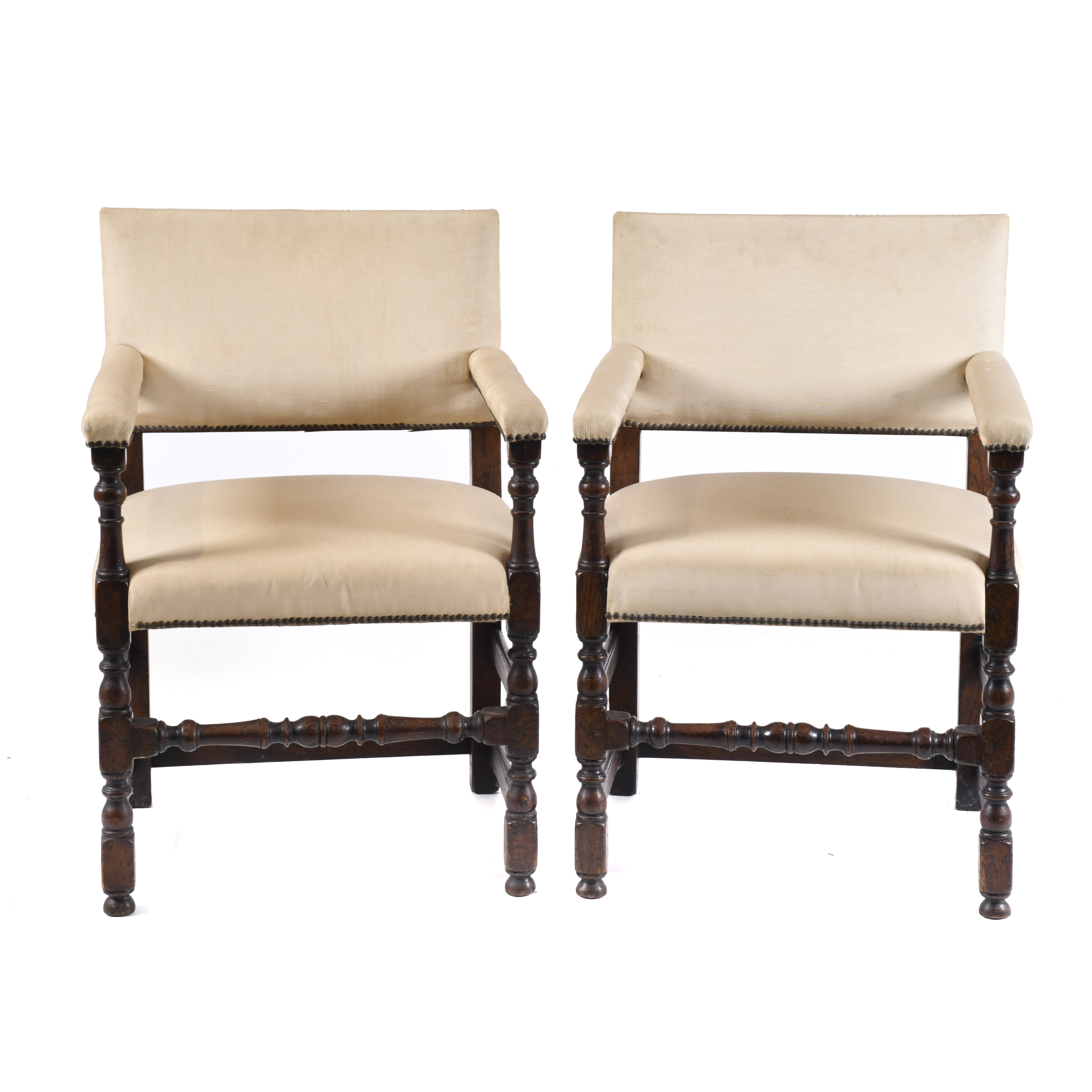 Pareja de sillas estilo Barroco, fin. siglo XIX.