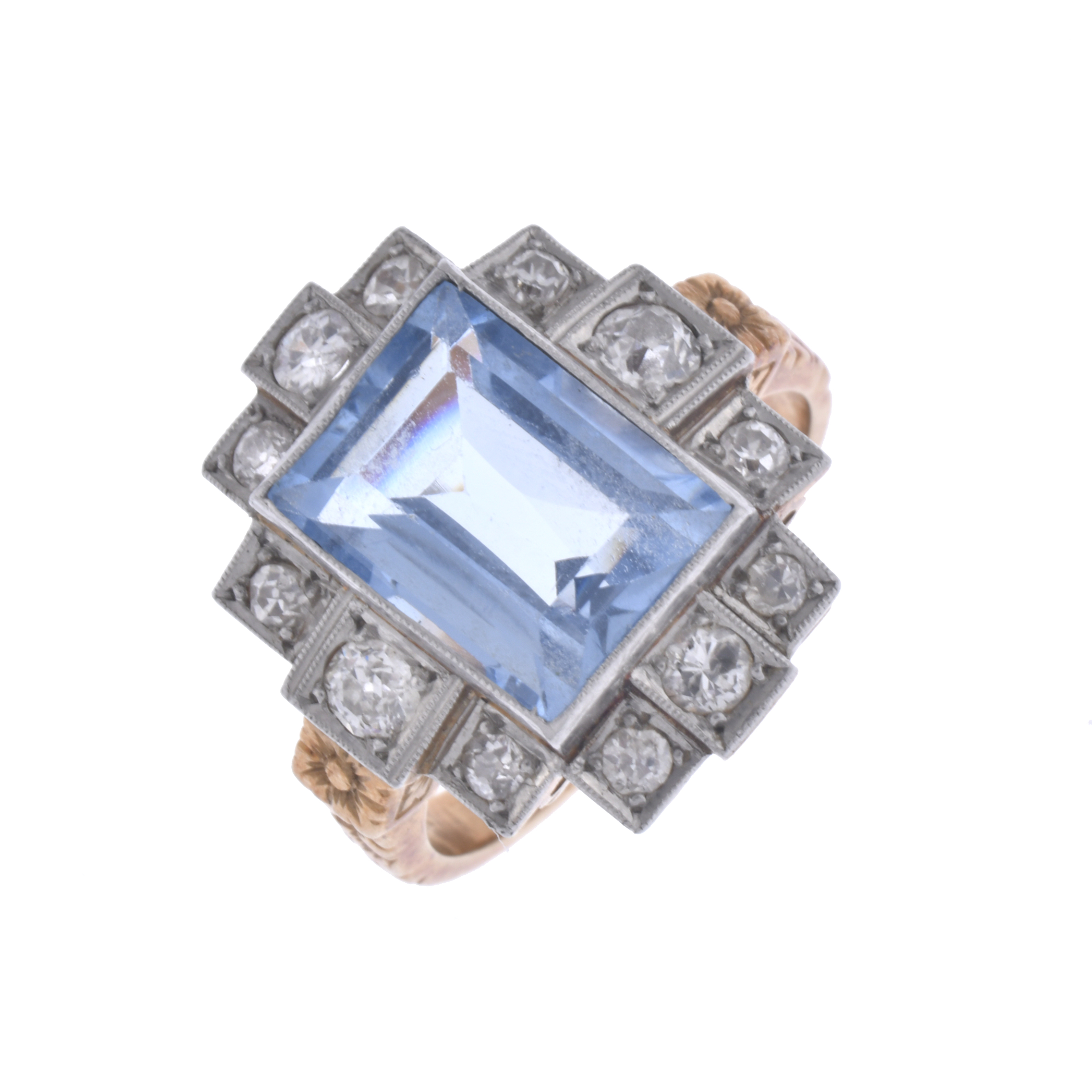 Anillo estilo art déco con diamantes y topacio azul.
