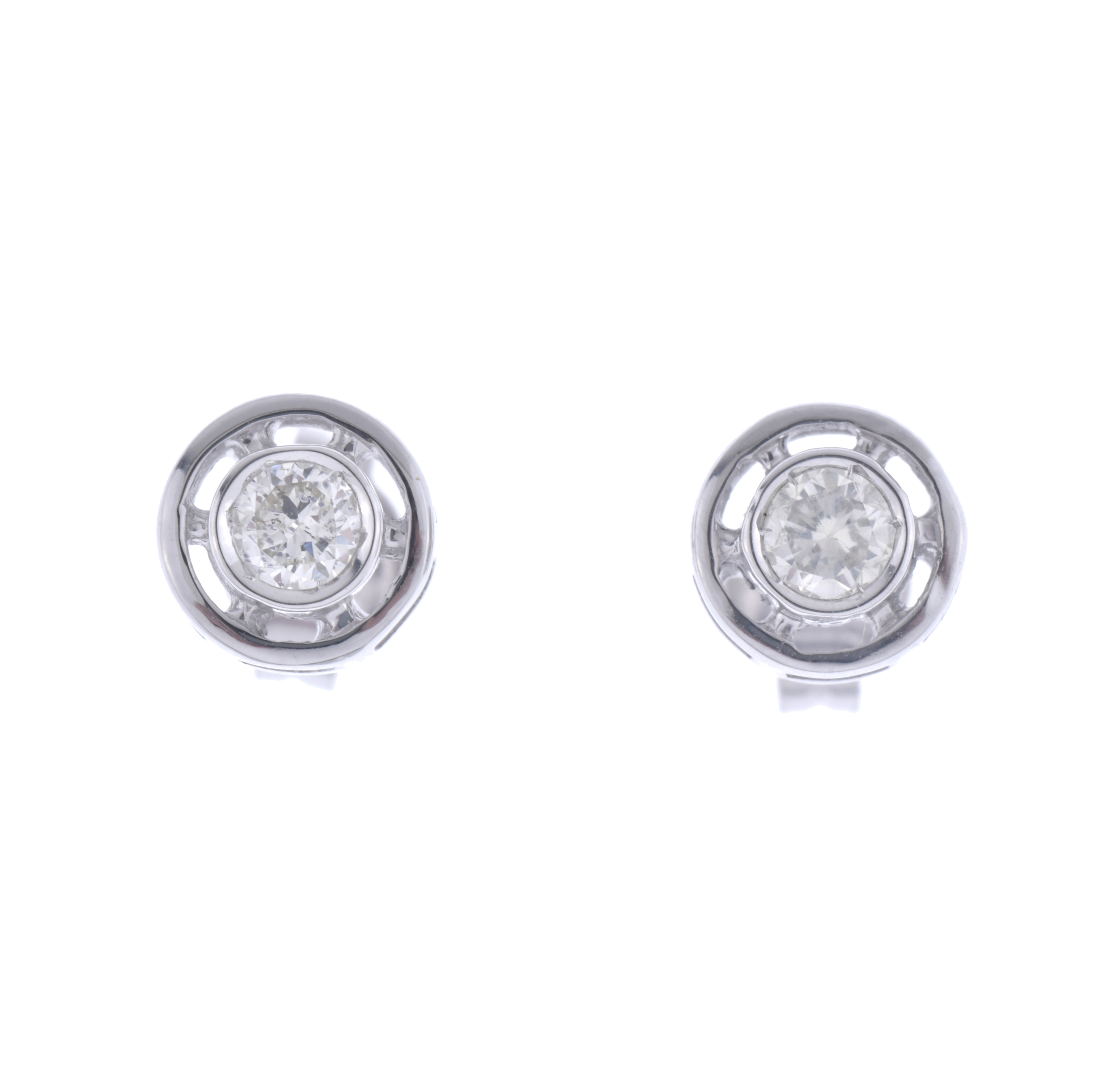 Diamonds earrings.