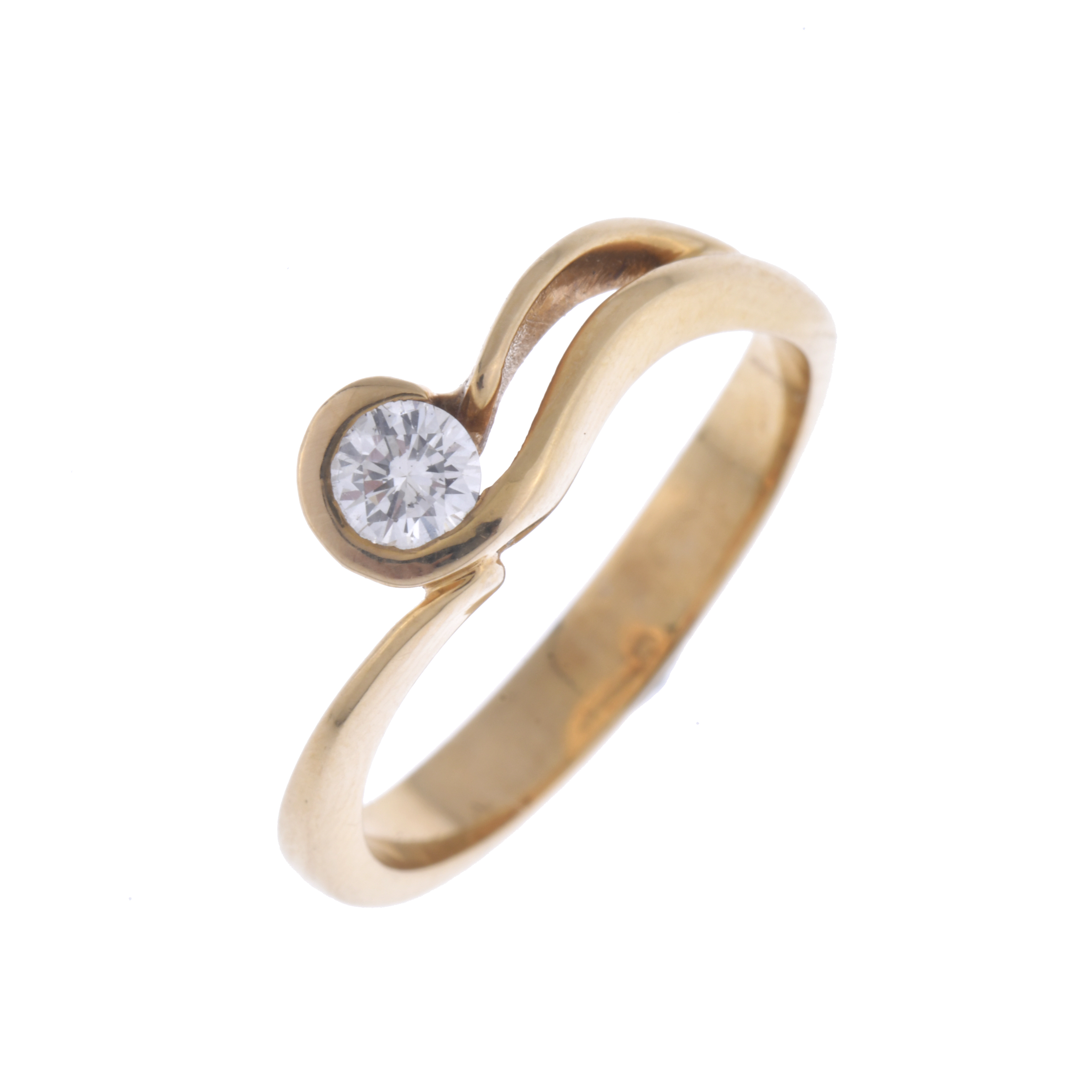 Solitaire ring with diamond.