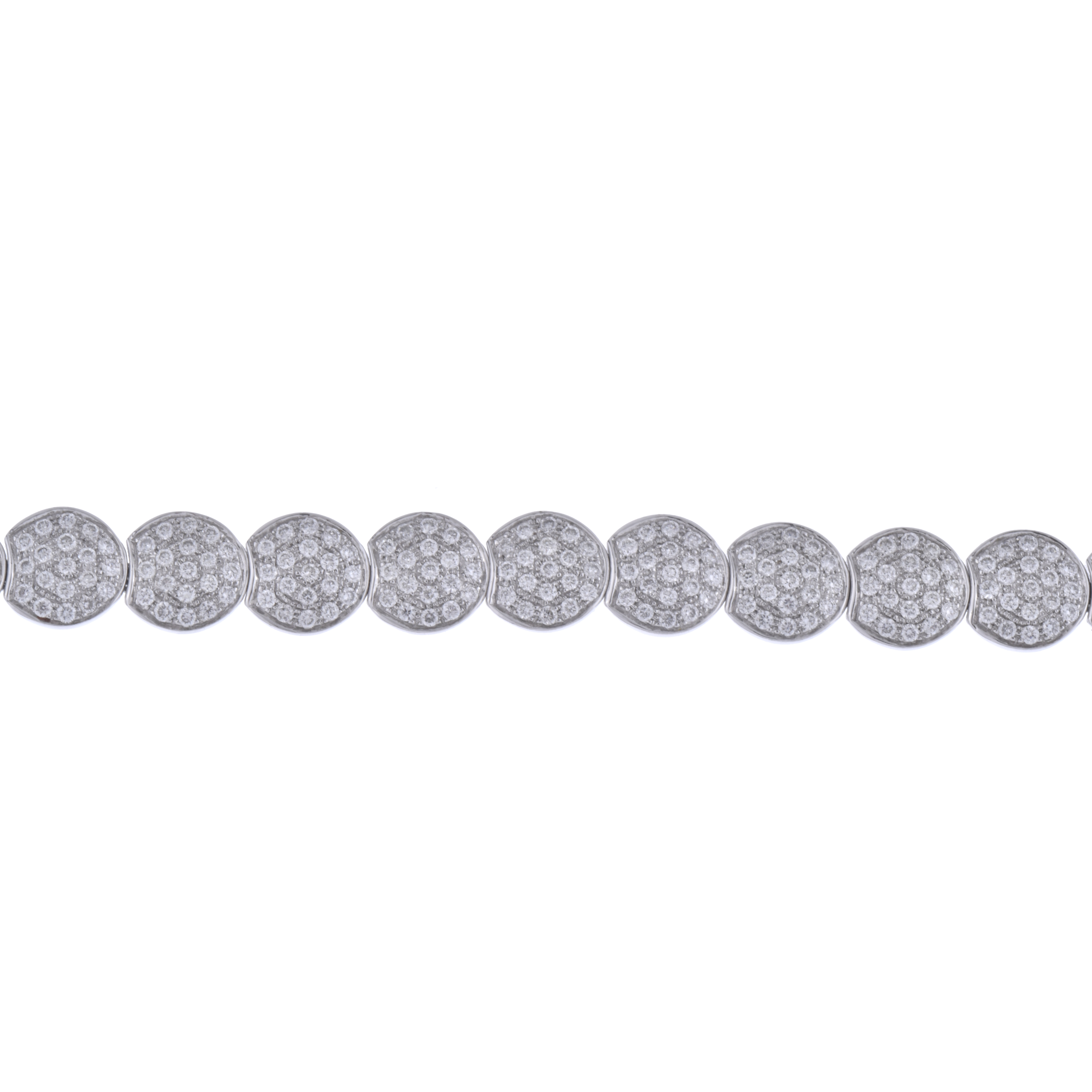 Pulsera con pavé de diamantes.
