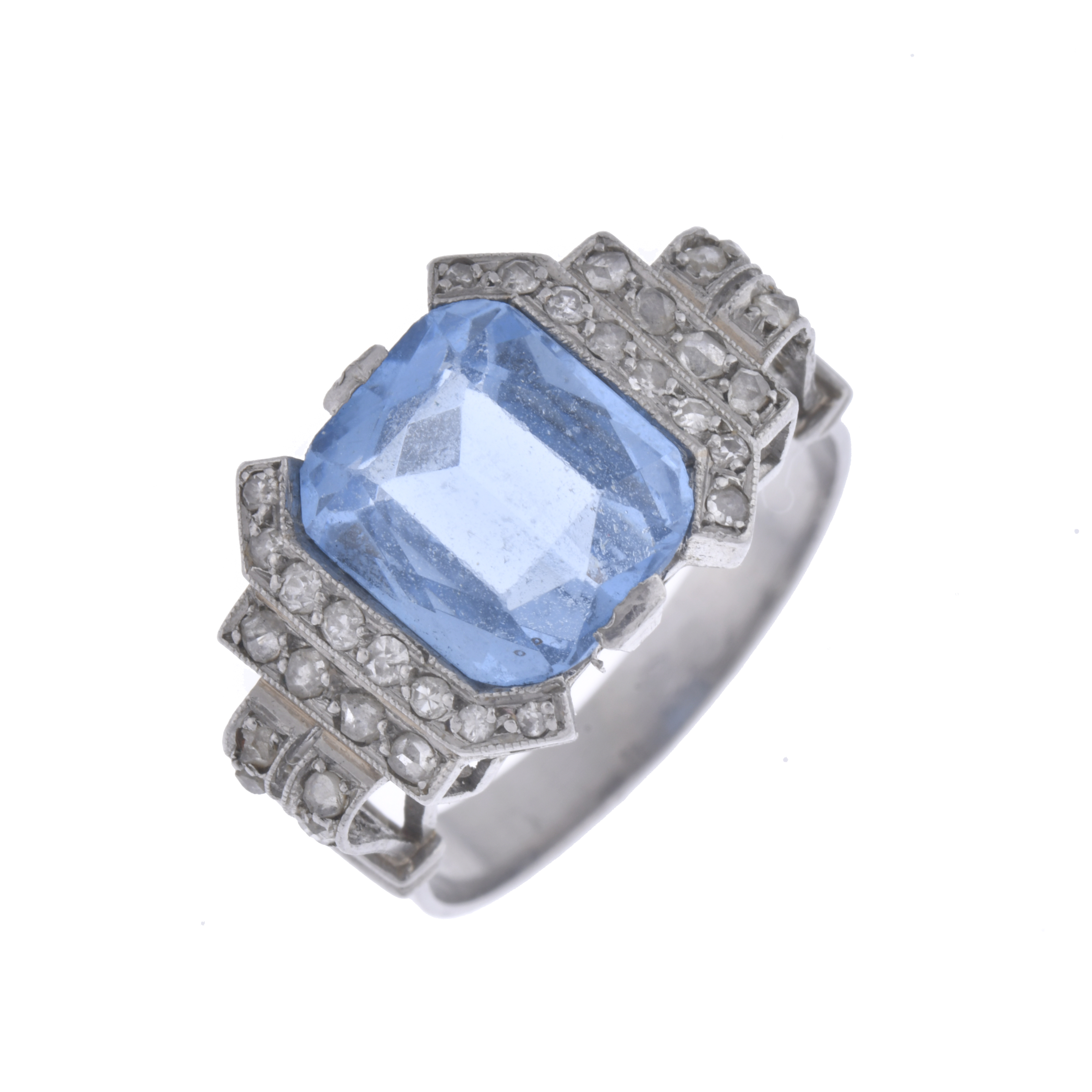 Art Deco ring with diamonds and aquamarine.