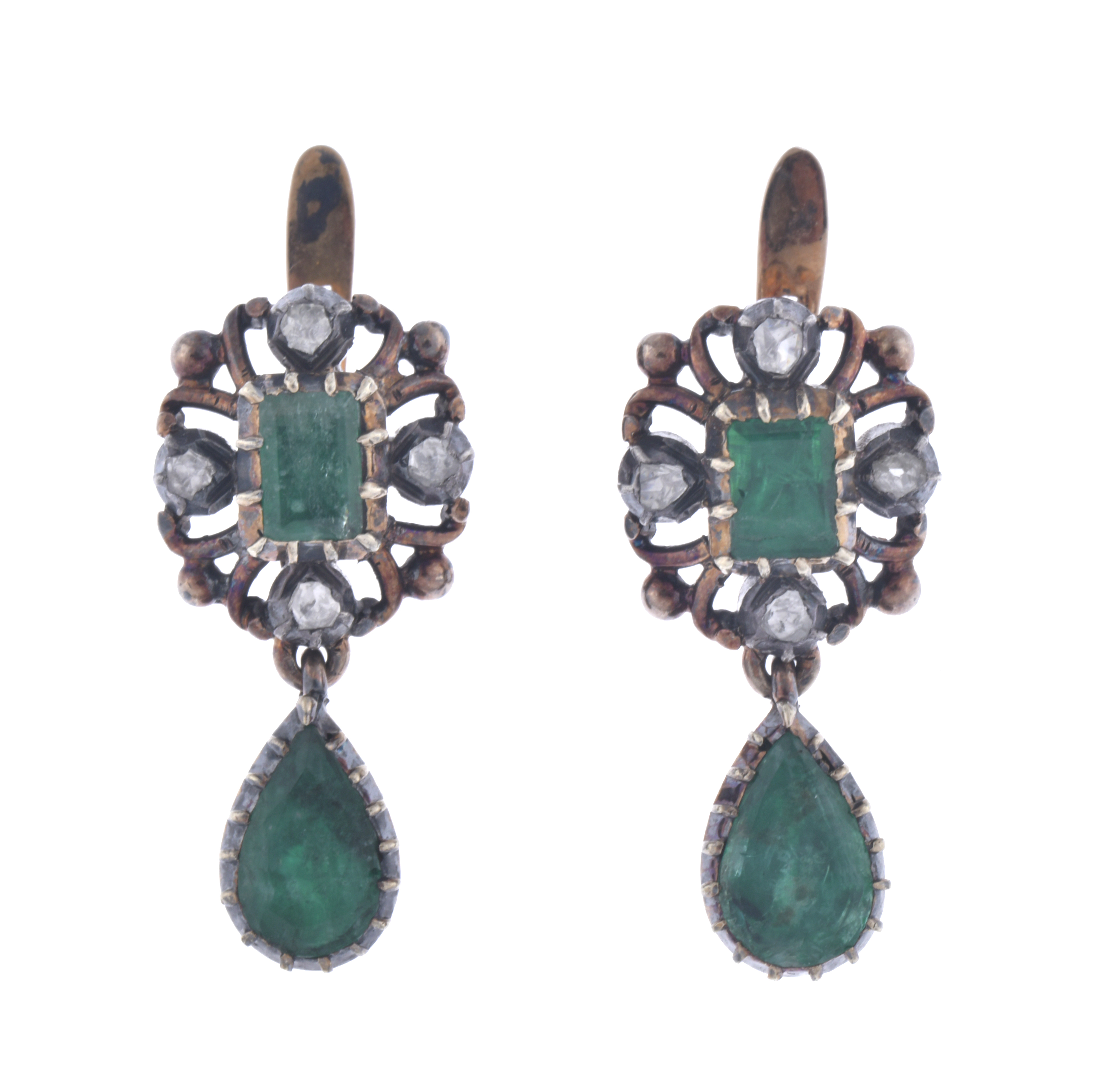 &#39;Noucentista&#39; earrings with emeralds and diamonds.