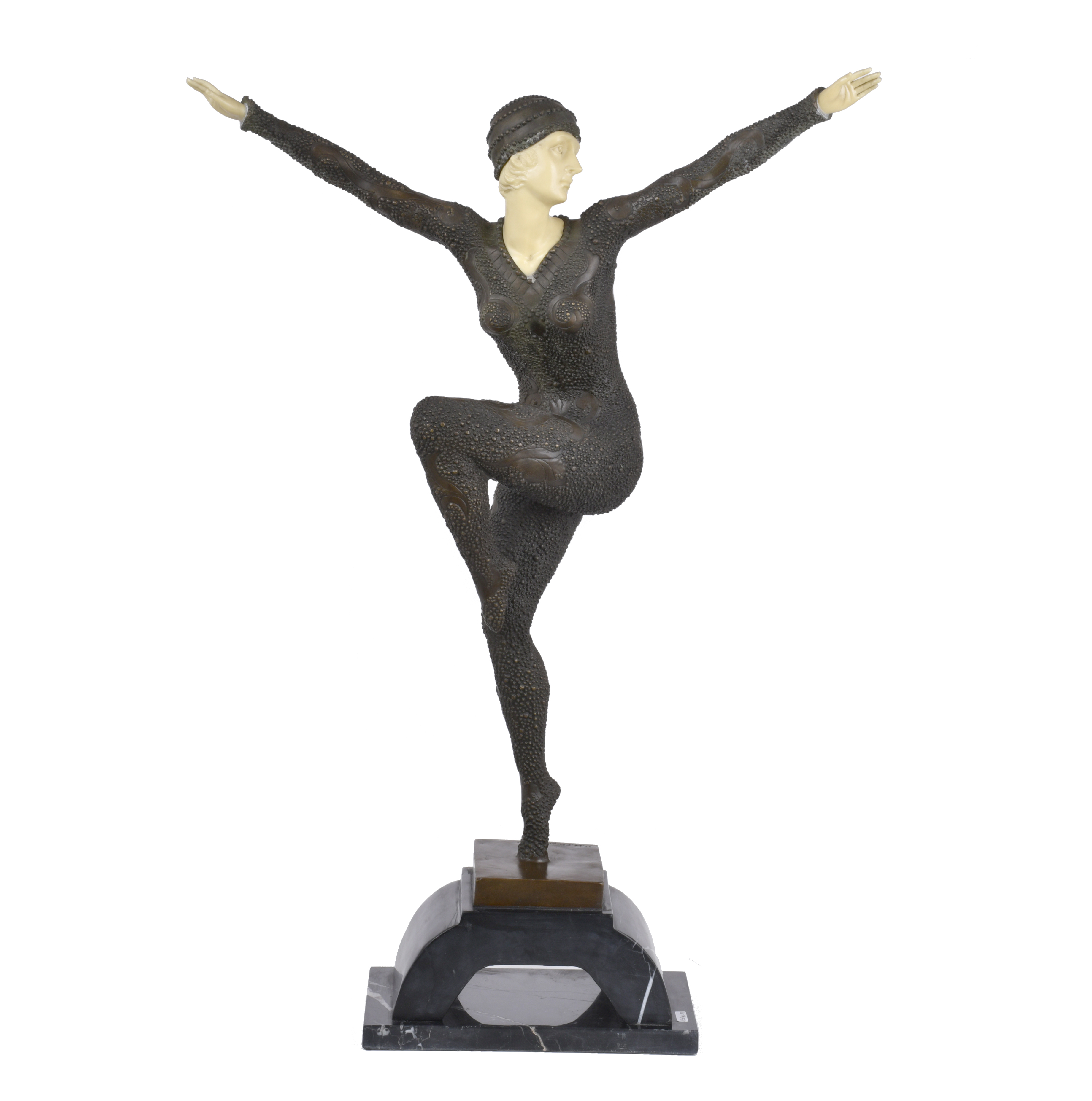 SIGUIENDO MODELOS DE DEMÉTRE CHIPARUS (1886-1947).  "Bailar