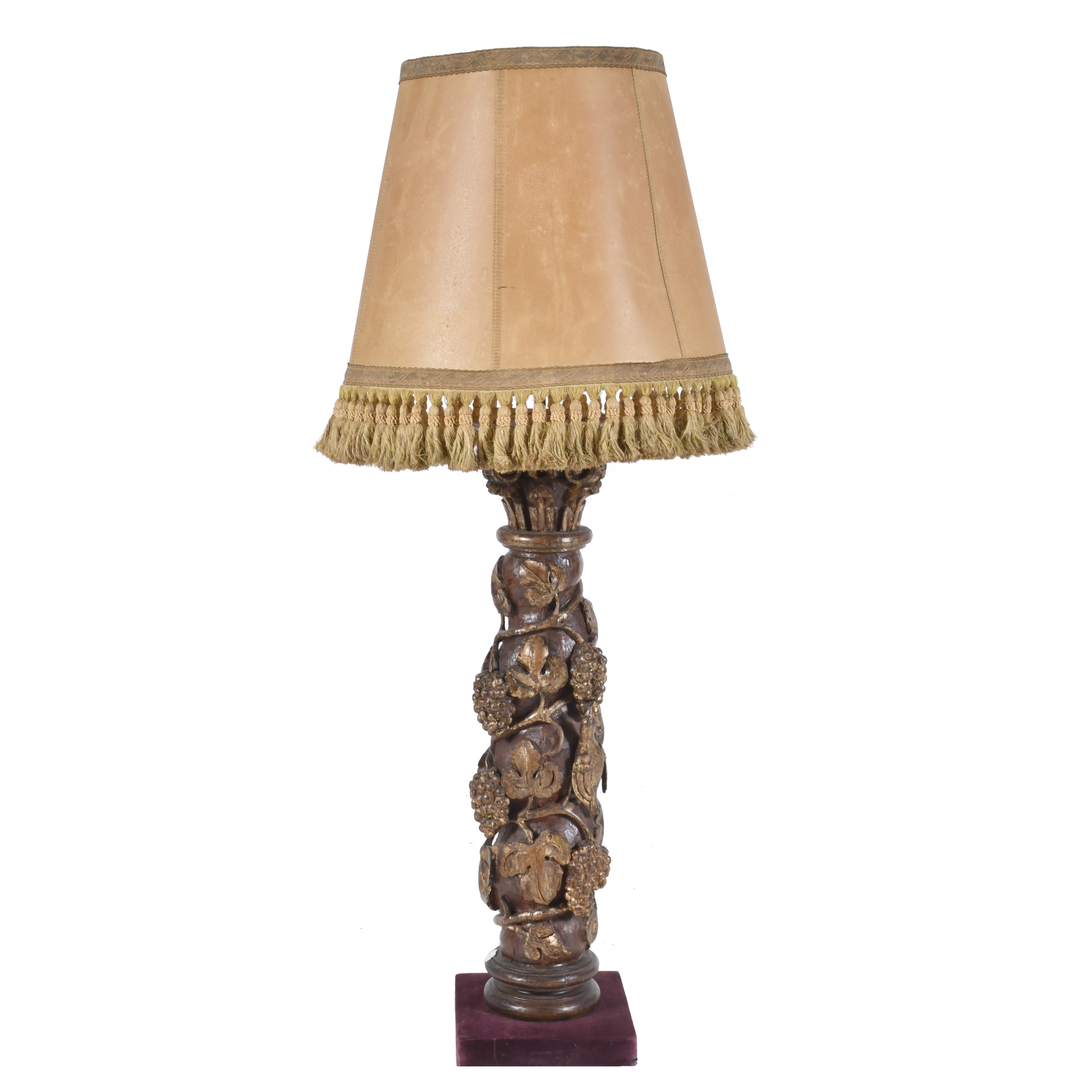Columna salomónica de estilo Barroco, siglo XX.