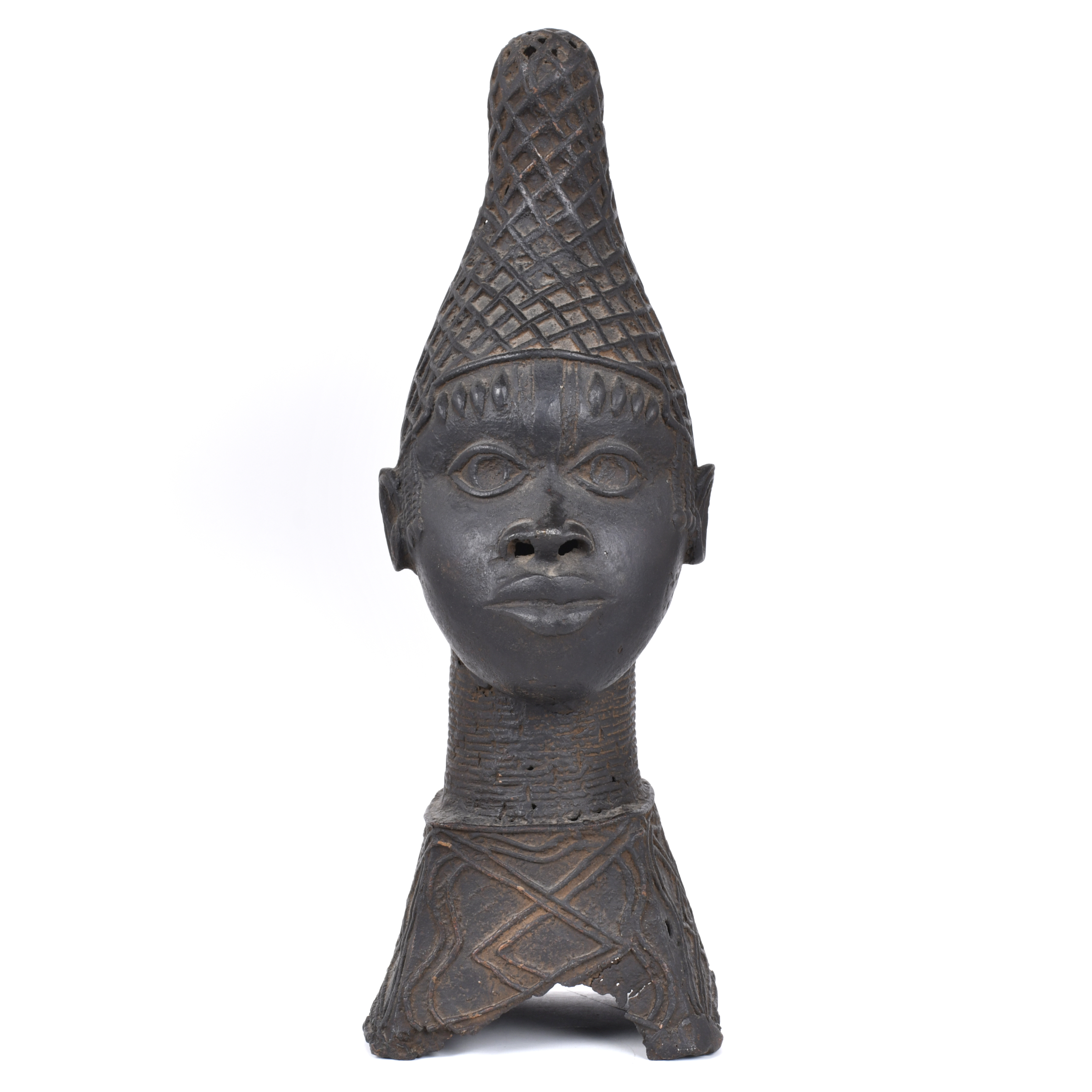ESCUELA AFRICANA, SIGLO XX.   Cabeza de una Reina Madre, Ni