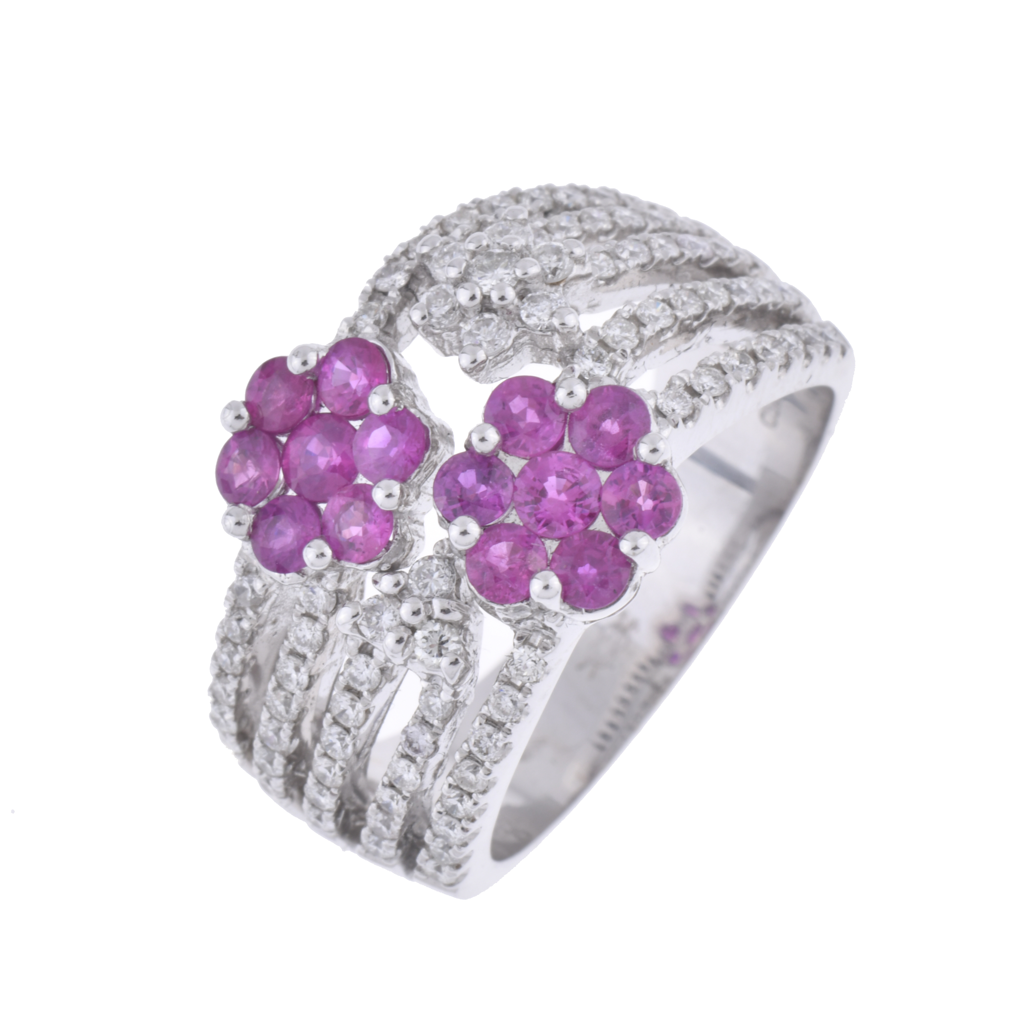 Anillo con rubíes y diamantes.