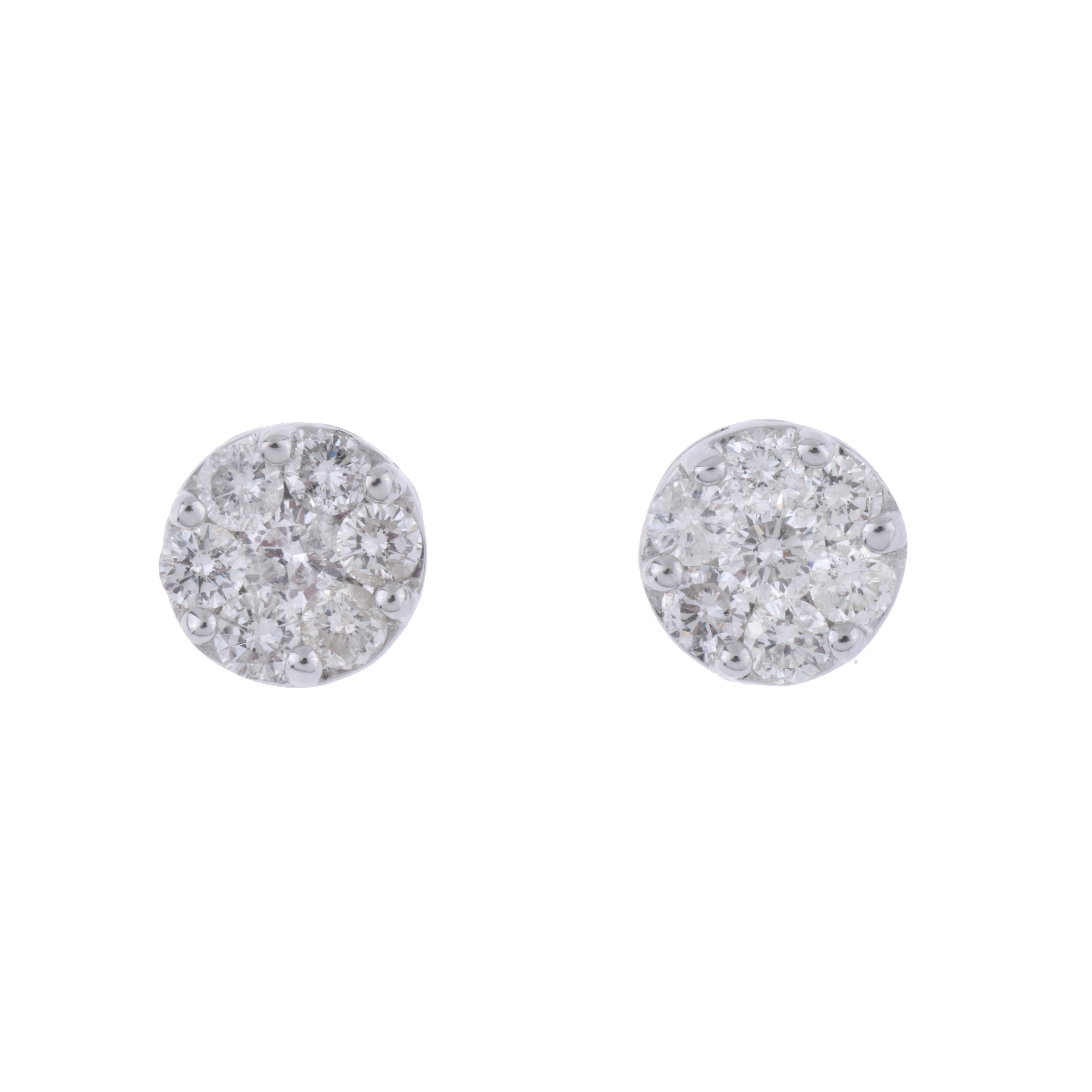 Pendientes en forma de flor con diamantes.