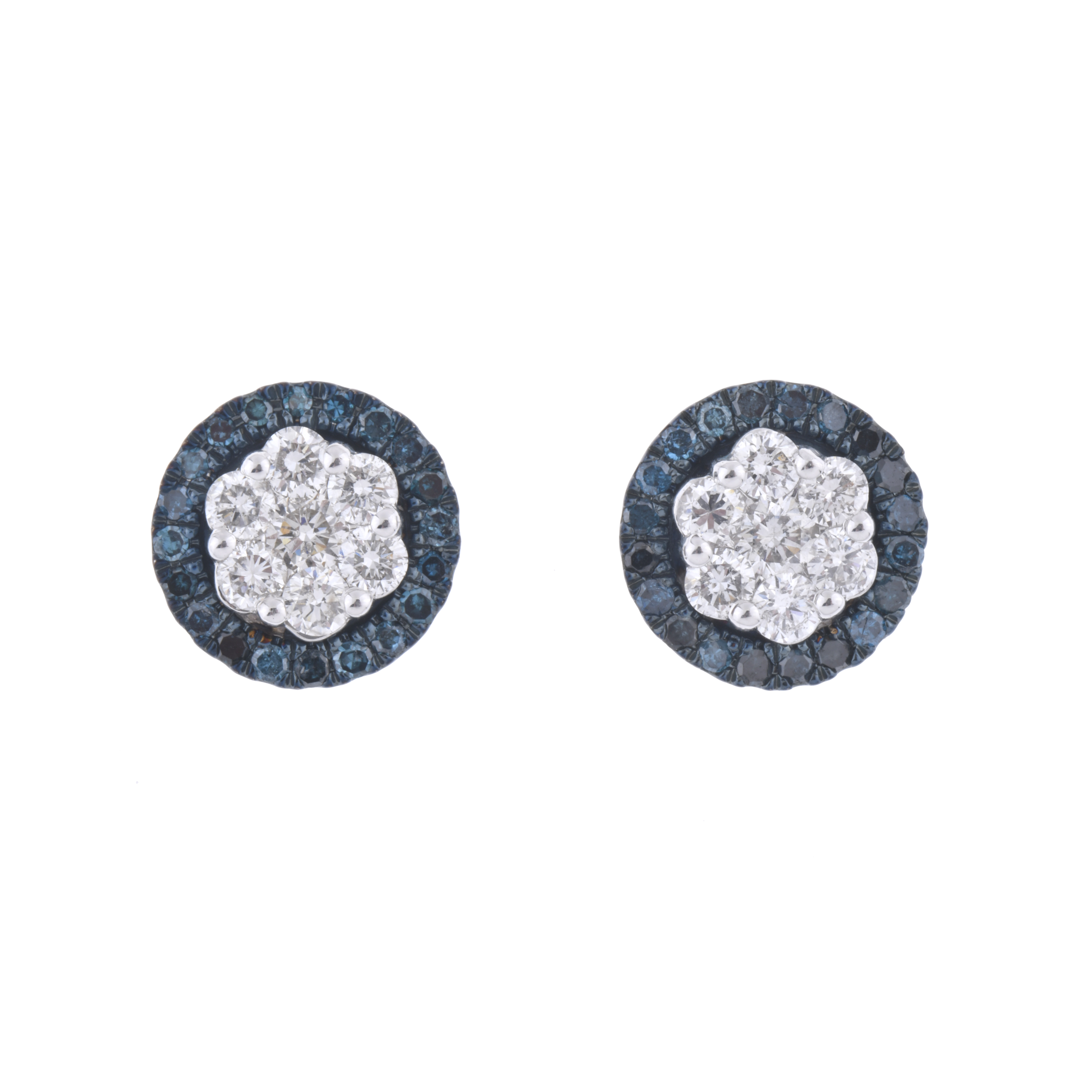 Pendientes de diamantes con rosetón de diamantes azules.