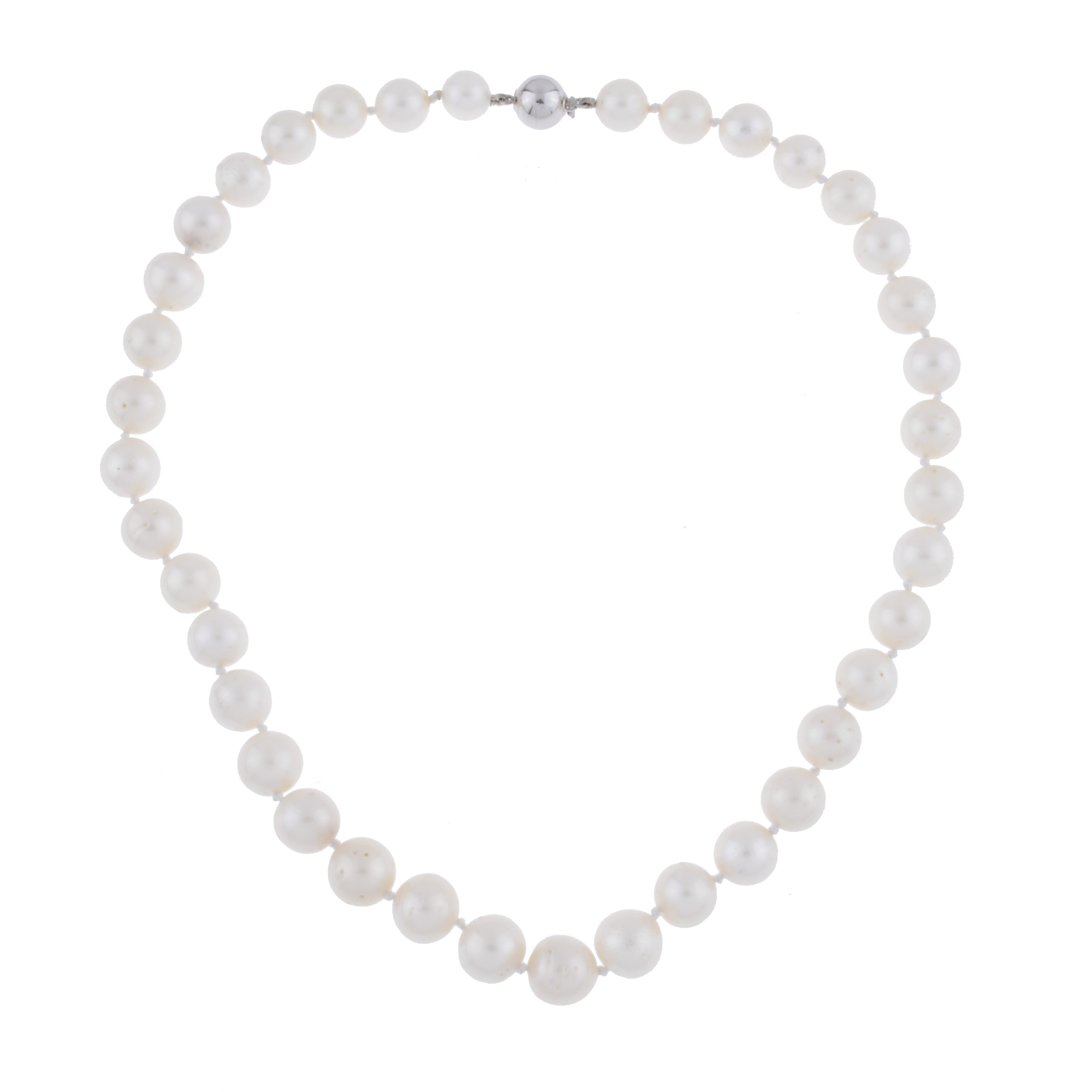 Collar de perlas australianas.