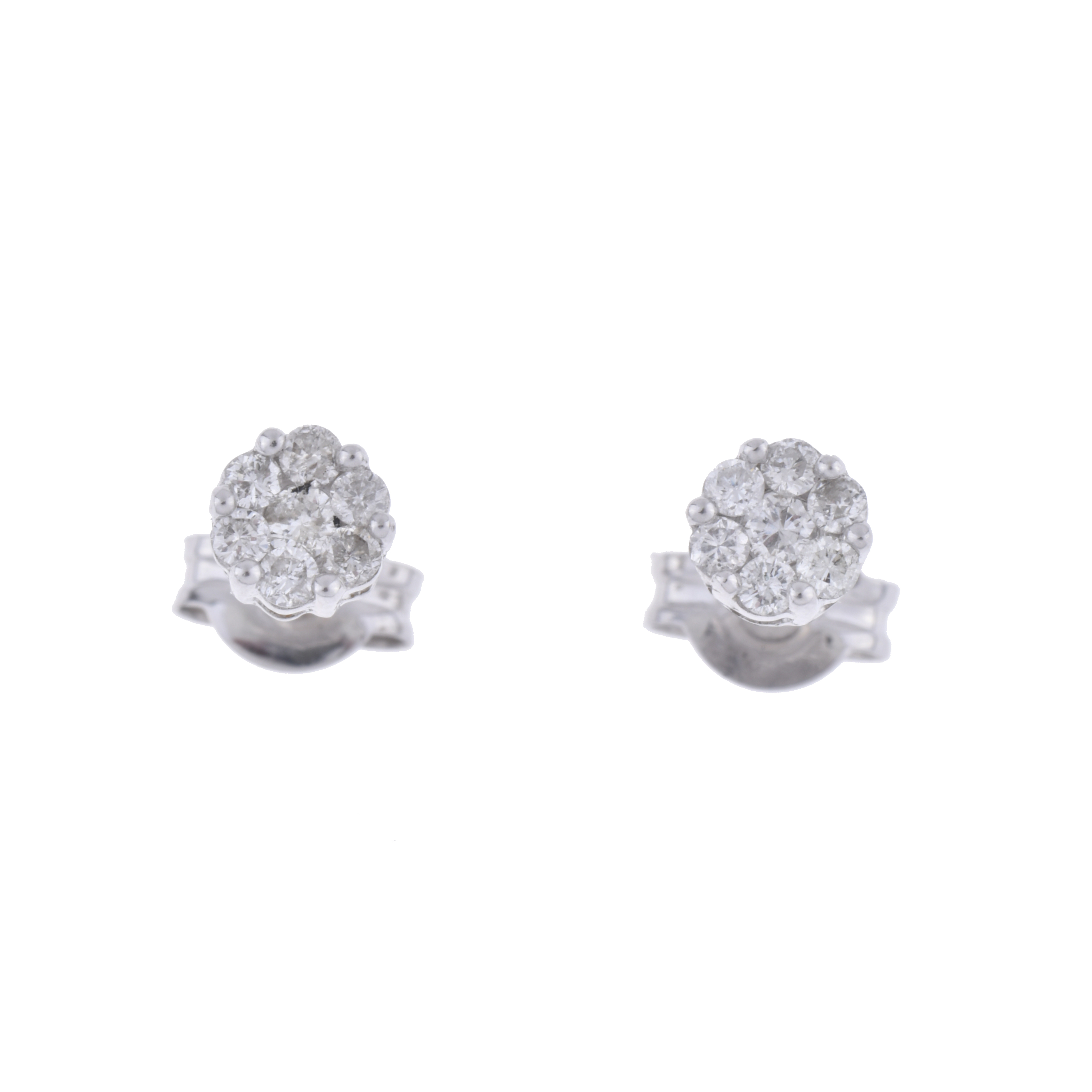 Pendientes con diamantes en forma de flor.
