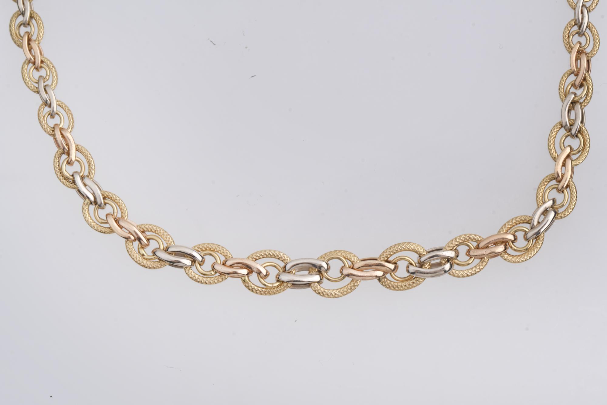 Links necklace.