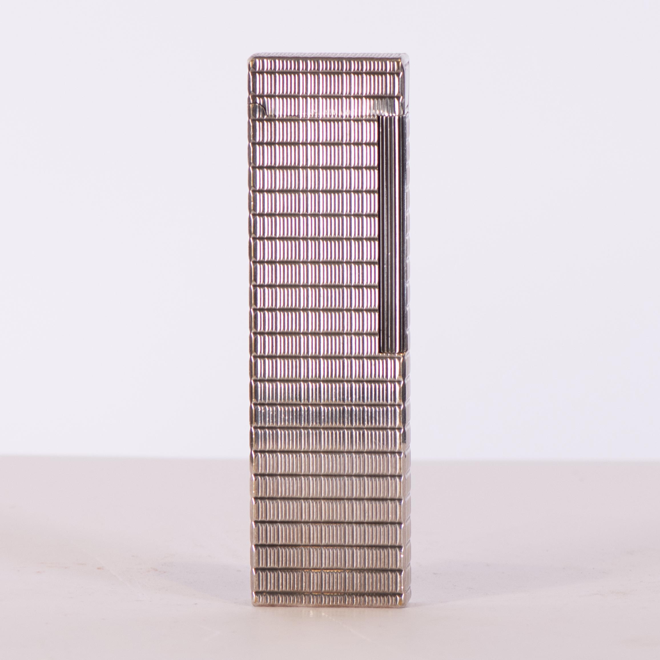 DUPONT. Table lighter.