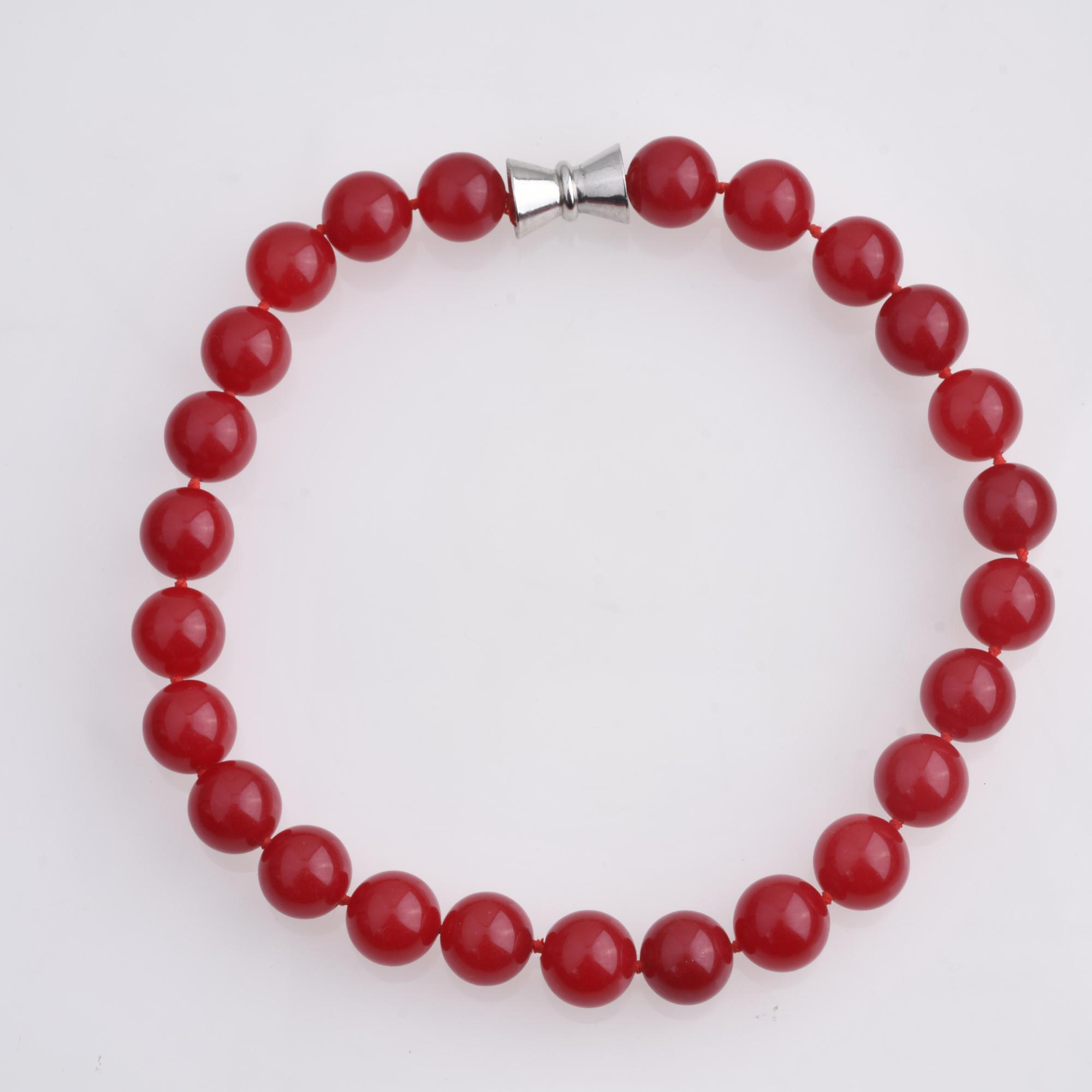 Jade bead necklace